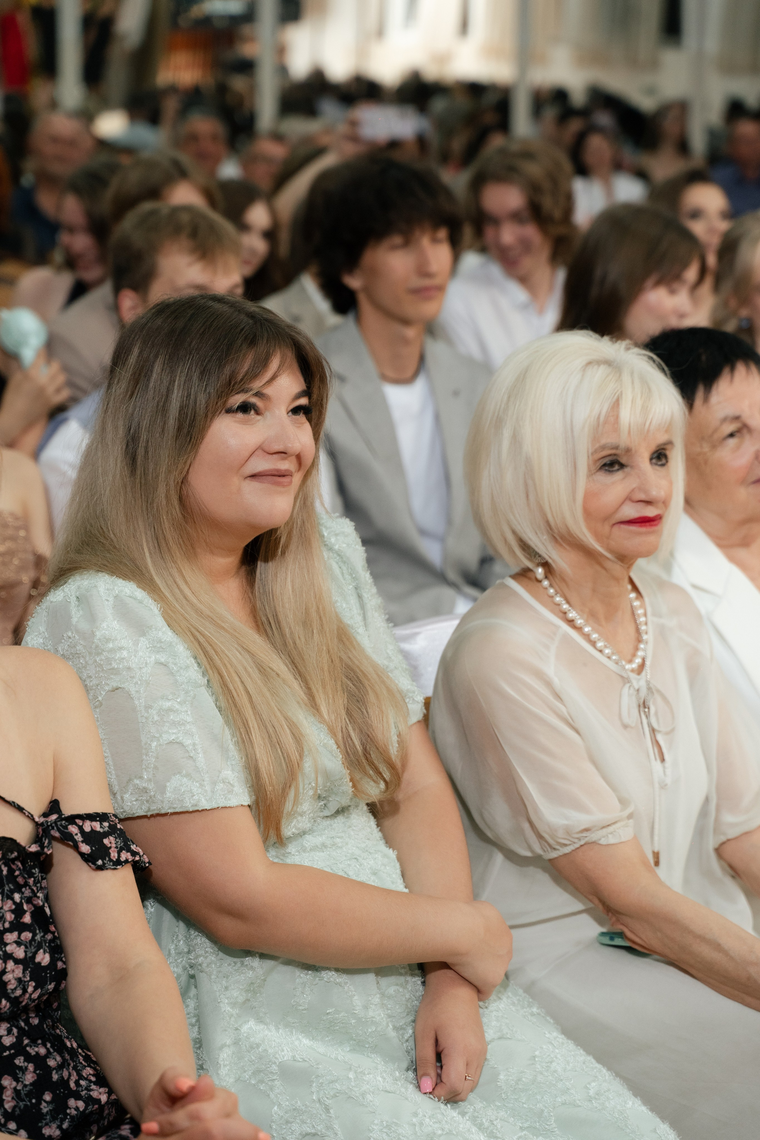 40 Школа 11 класс вручение аттестатов. Выпускные альбомы Натальи Бутко: Новороссийск, Анапа, Геленджик