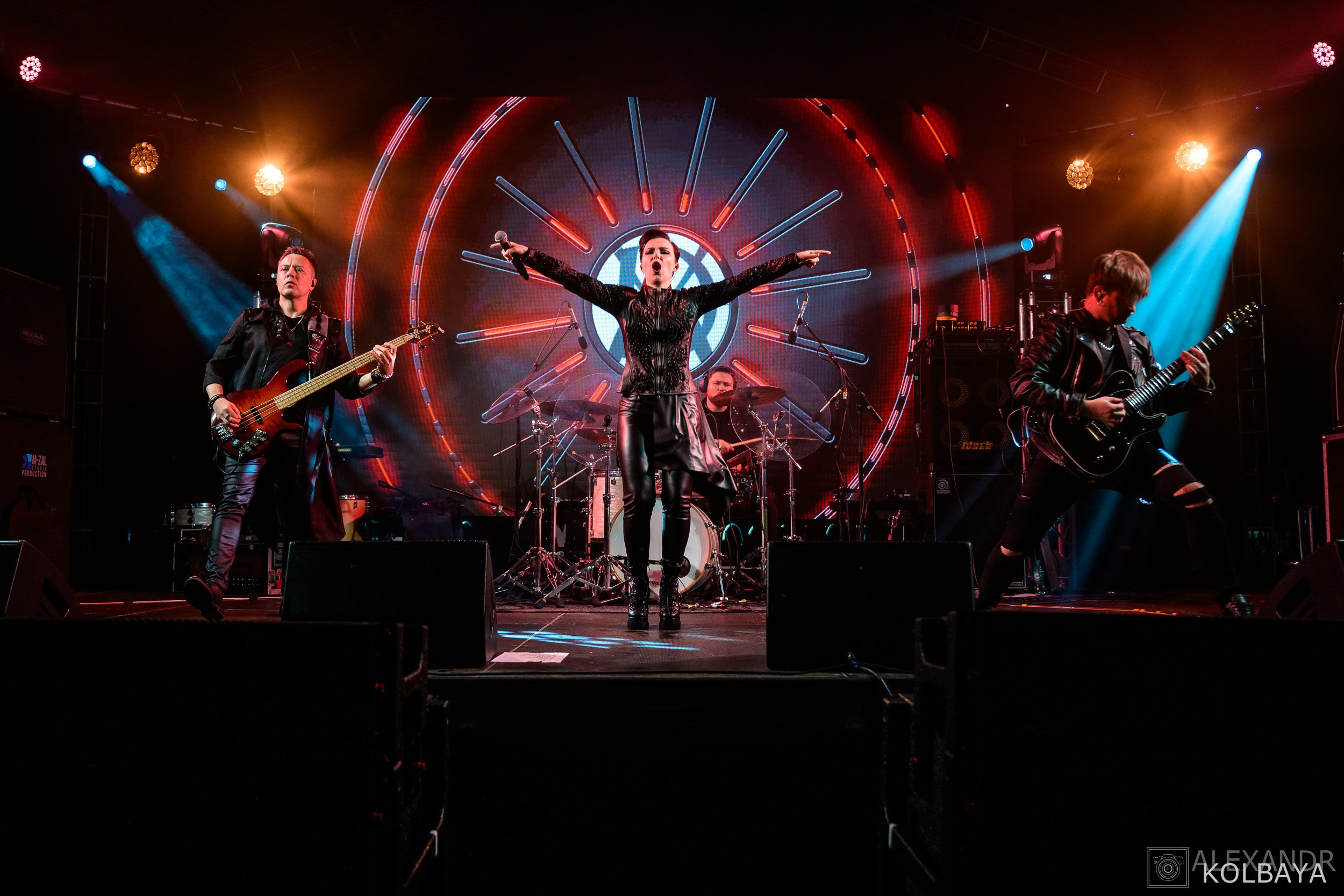 Фоторепортаж с выступления группы Джоконда на фестивале НашРокФест 2025. Концертный и театральный репортажный фотограф в Москве Александр Колбая