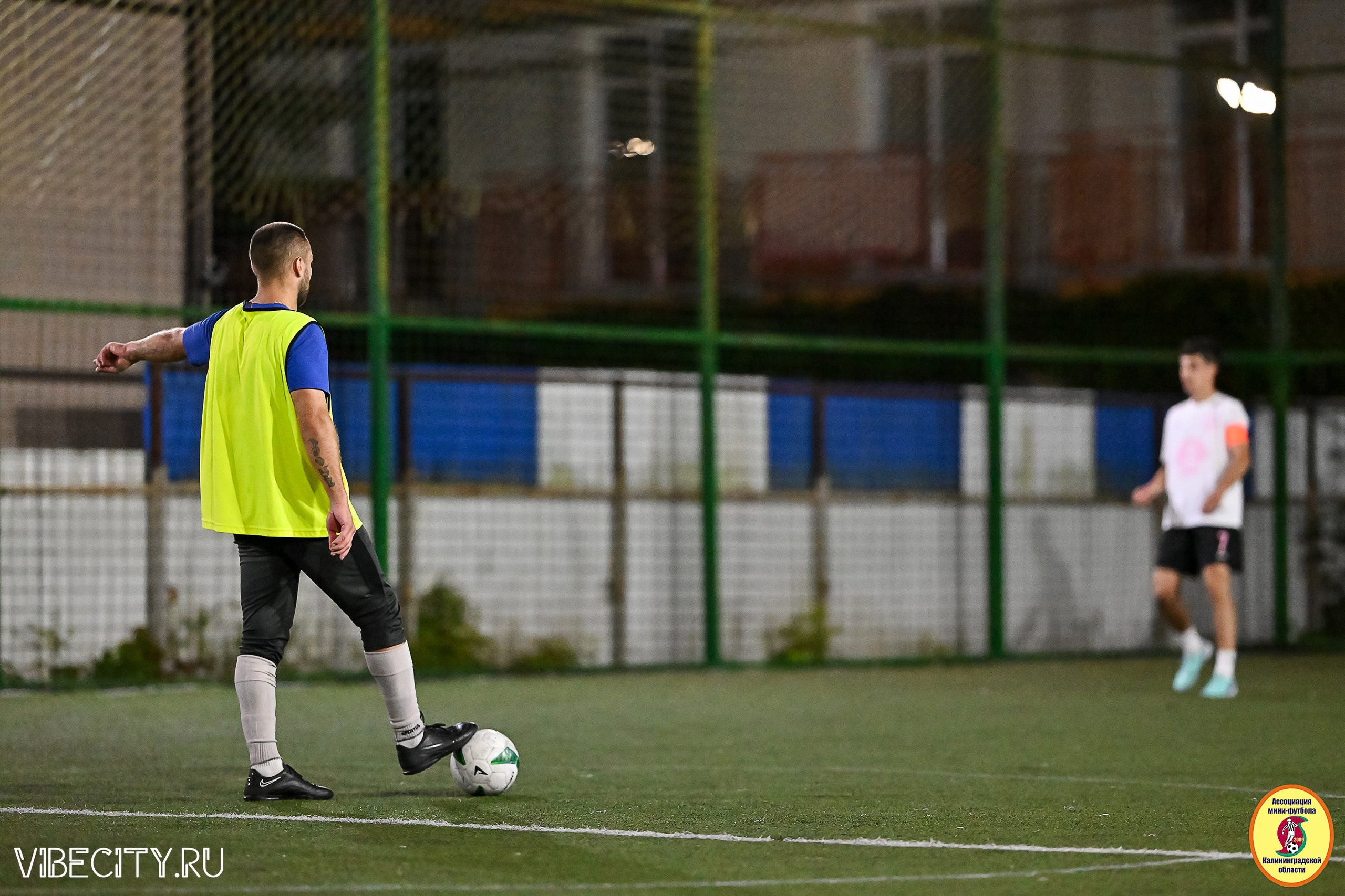 ФИНАЛЬНЫЕ ИГРЫ КУБКА МИНИ-ФУТБОЛЬНОЙ ЛИГИ И КУБКА КОРПОРАТИВНОЙ МФЛ 2025. VIBECITY.RU Вайб Сити Ру Фоторепортажи Фотоотчеты Калининград