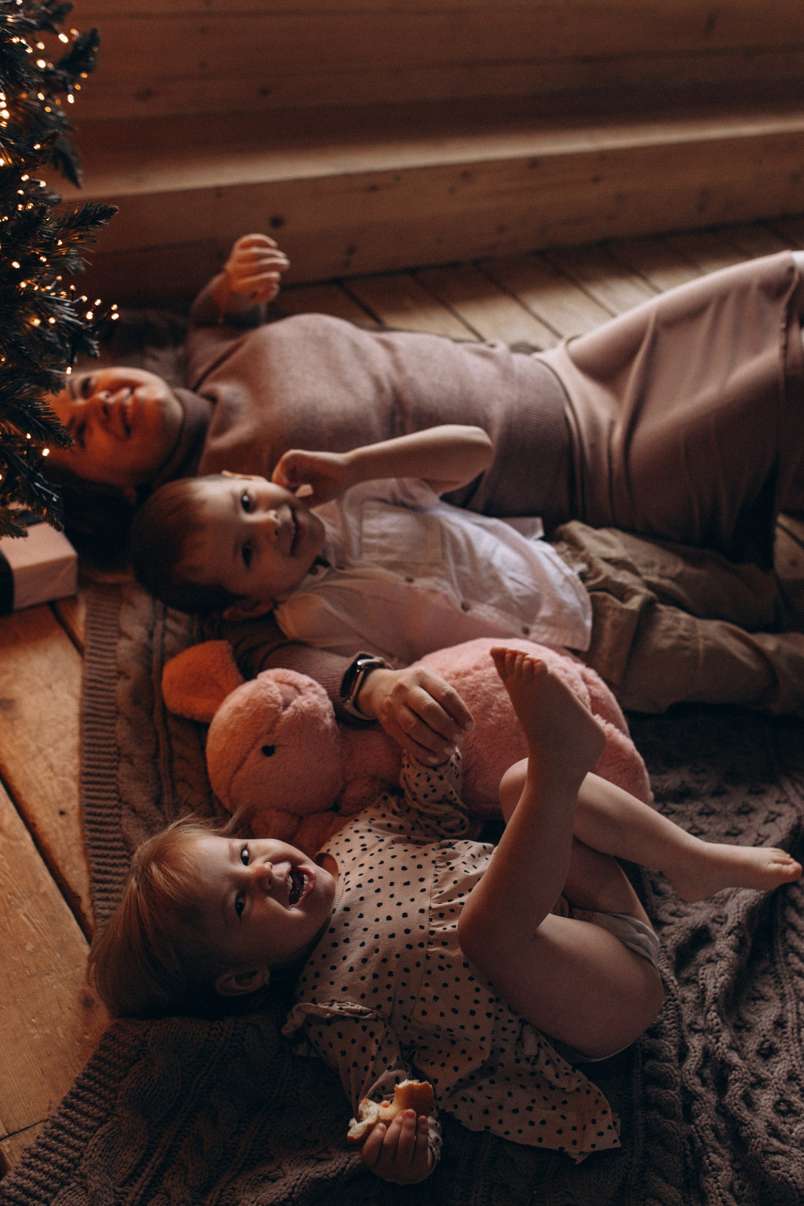 Новогодняя история большой семьи. Семейный фотограф lifestyle в Новосибирске Елена Шпилевая