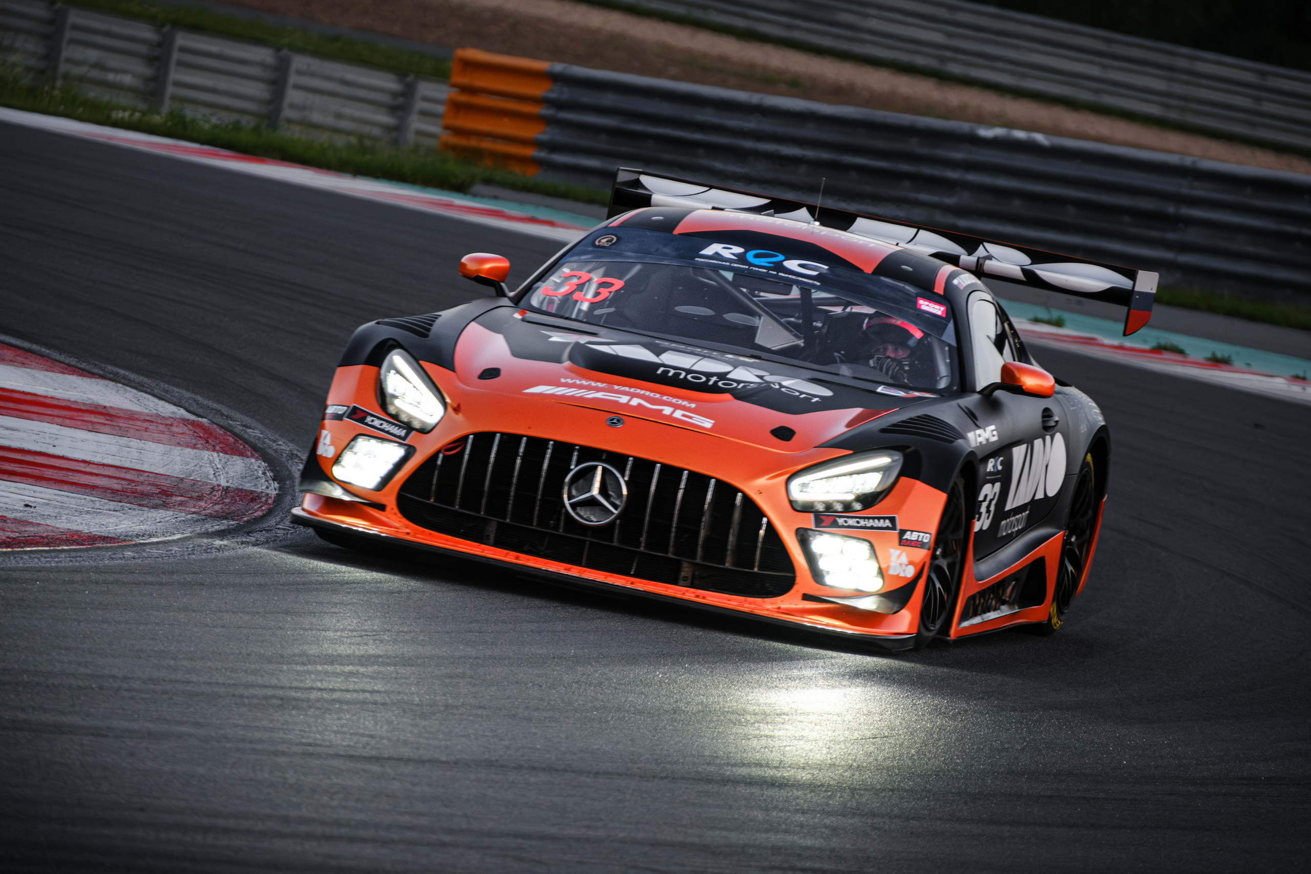 Российская серия гонок на выносливость. Авто и мотоспорт — фотограф Антон Медведев iCoguar