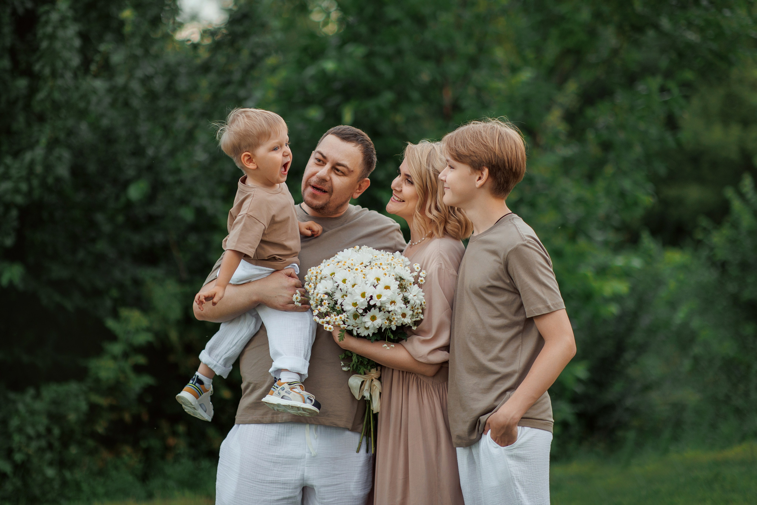 Семейные прогулки. Семейный фотограф Россошь Алла Ктеянц