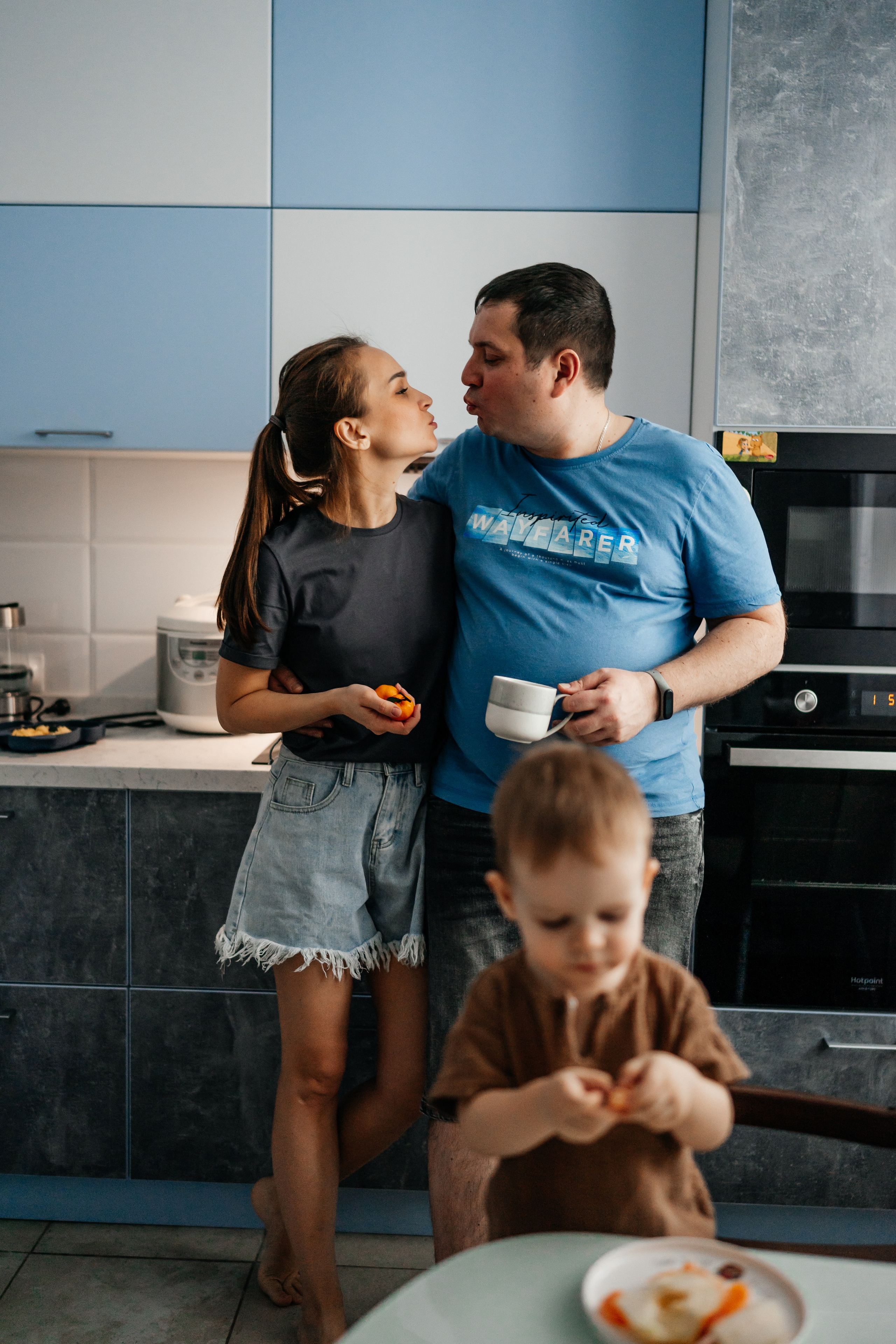 Украшаем ёлочку. Малыш Костя. Семейный фотограф в Москве Ирина Жур