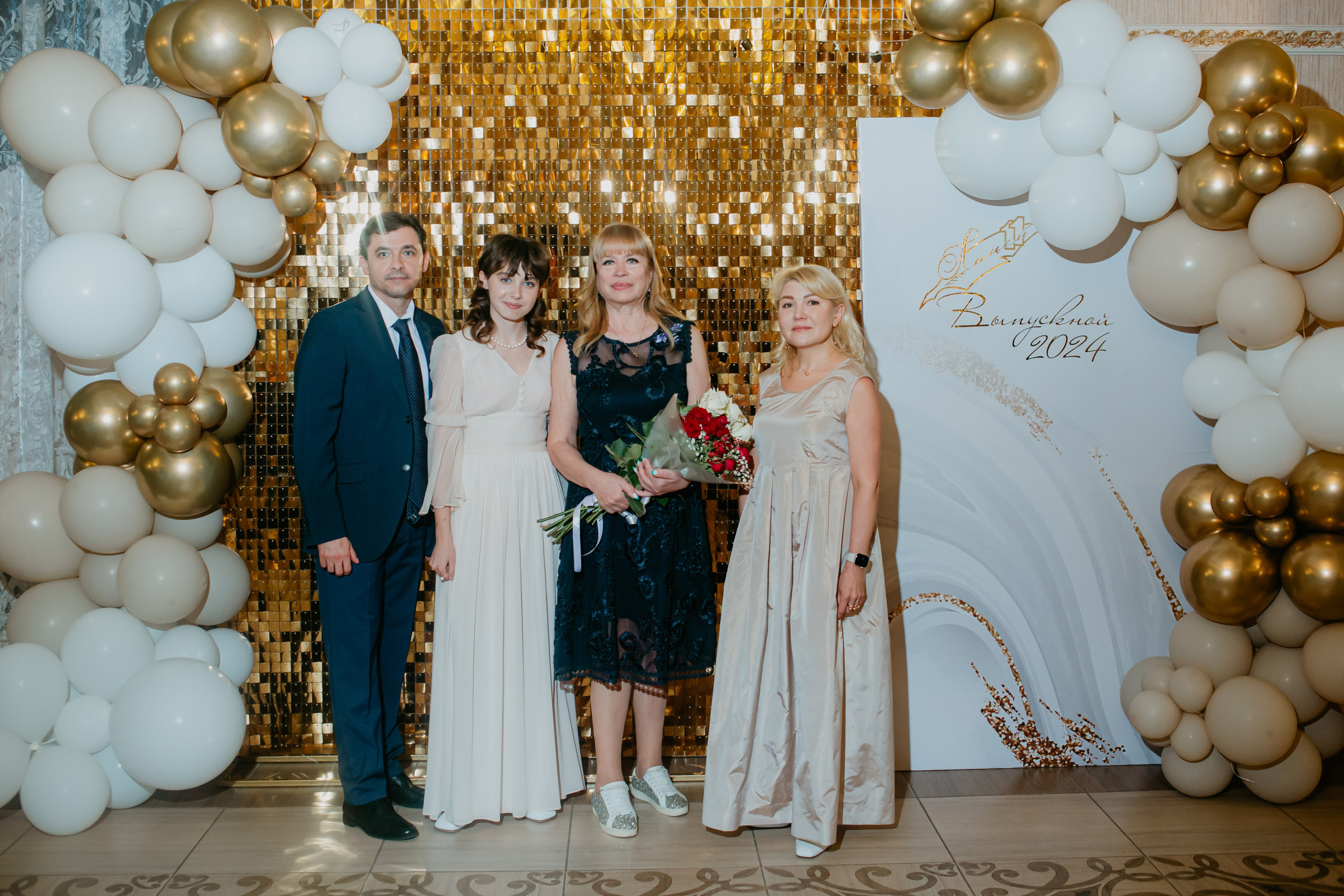 Выпускной. 11 лицей. Фотограф в Челябинске Ополихина Анна