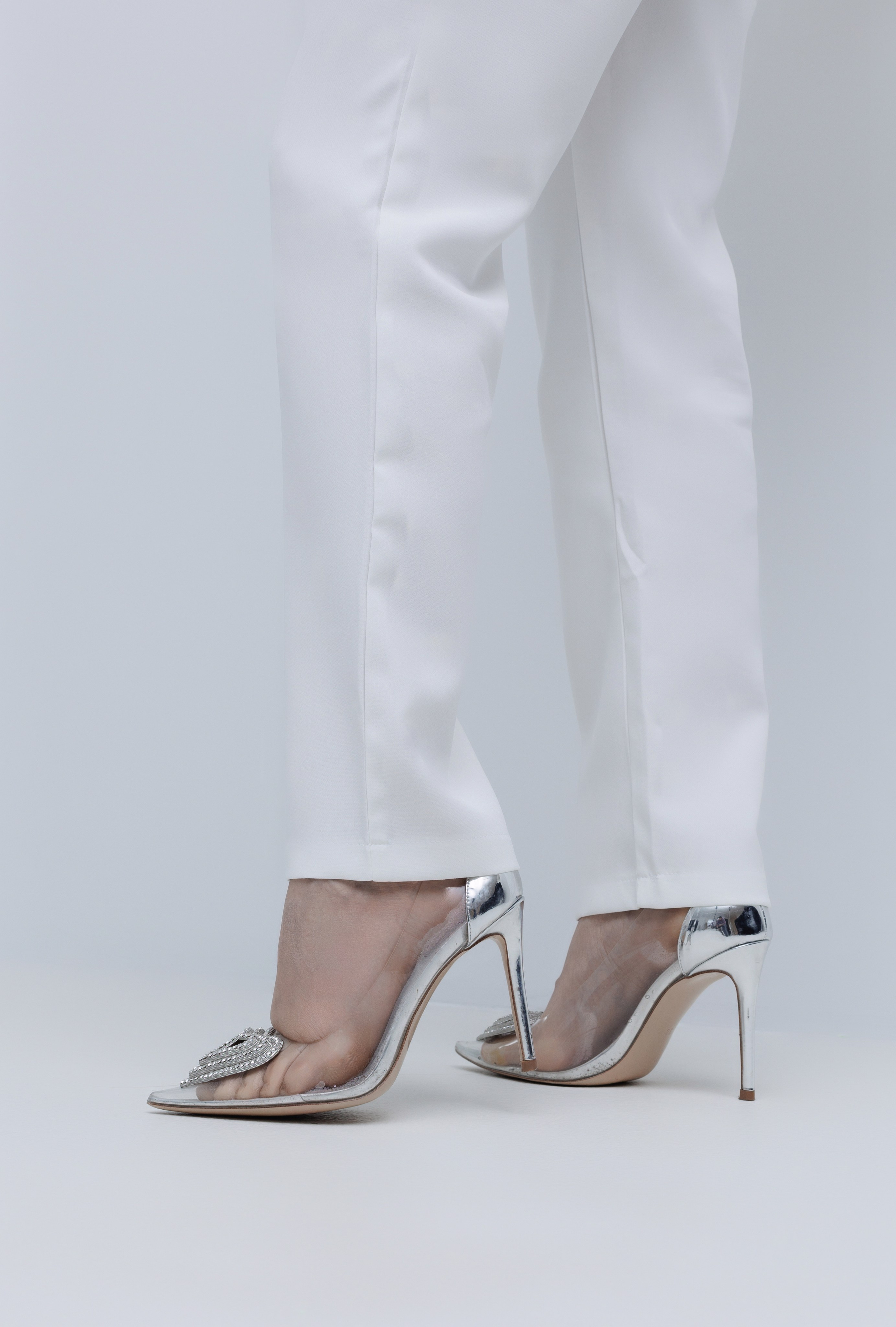 Костюм+туфли. Анна Демидец — маркетолог и фотограф в Новошахтинске, Шахтах и Ростове-на-Дону и онлайн по РФ