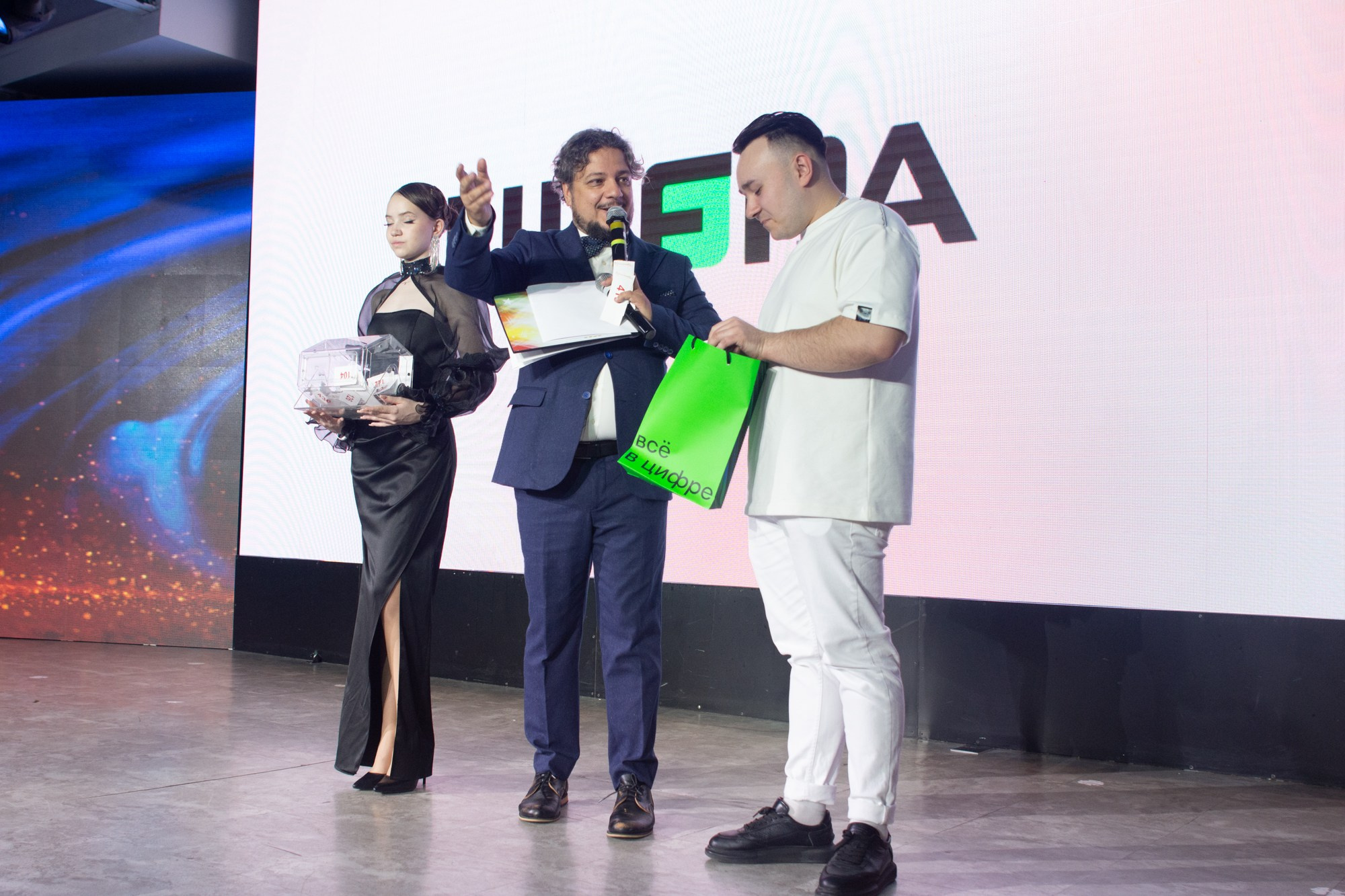 XV Премия АНДРЮША-2024 (ужин). Фотограф Максим Буряк