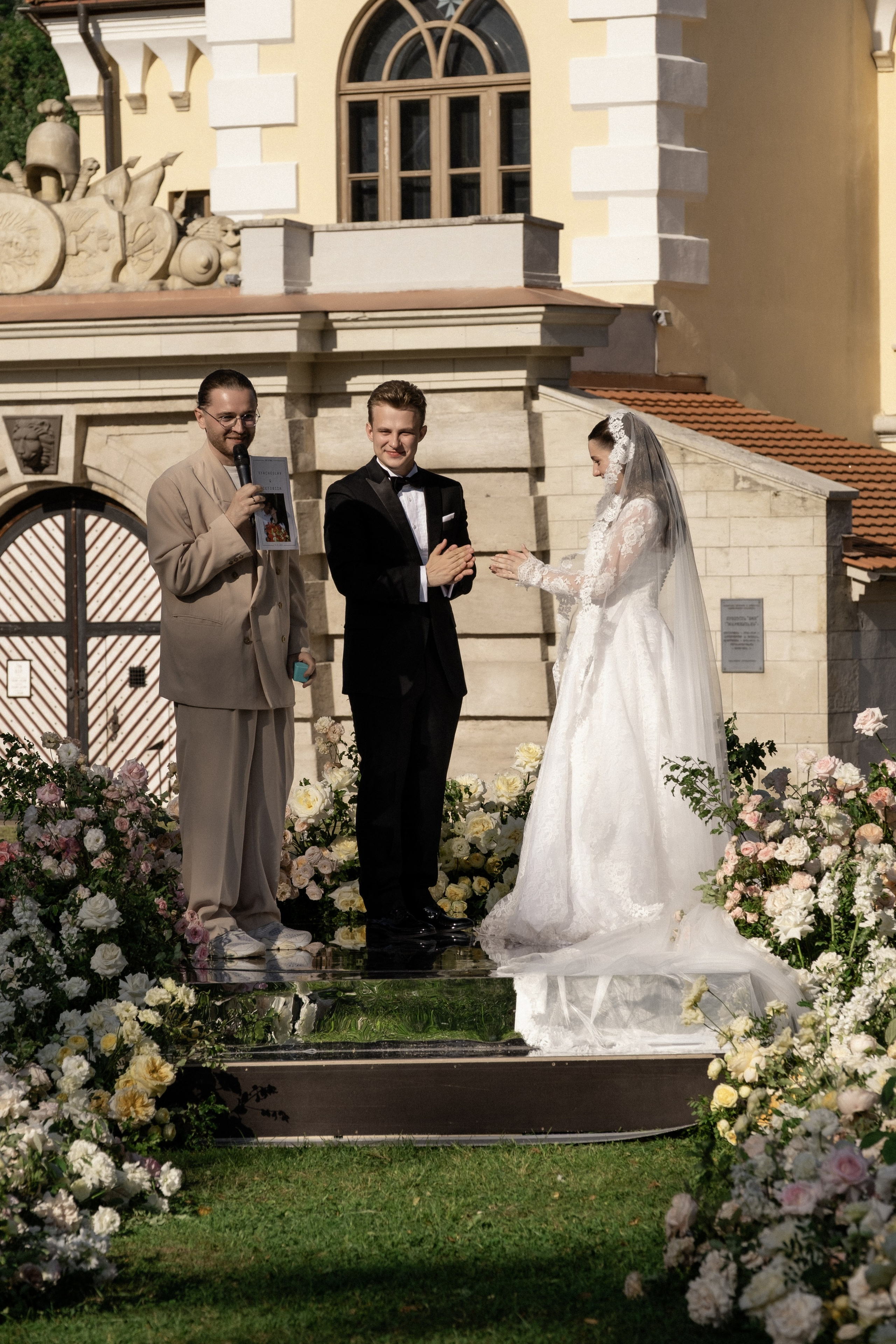 Счастливые часов не наблюдают. Свадебный и семейный фотограф в Санкт-Петербурге