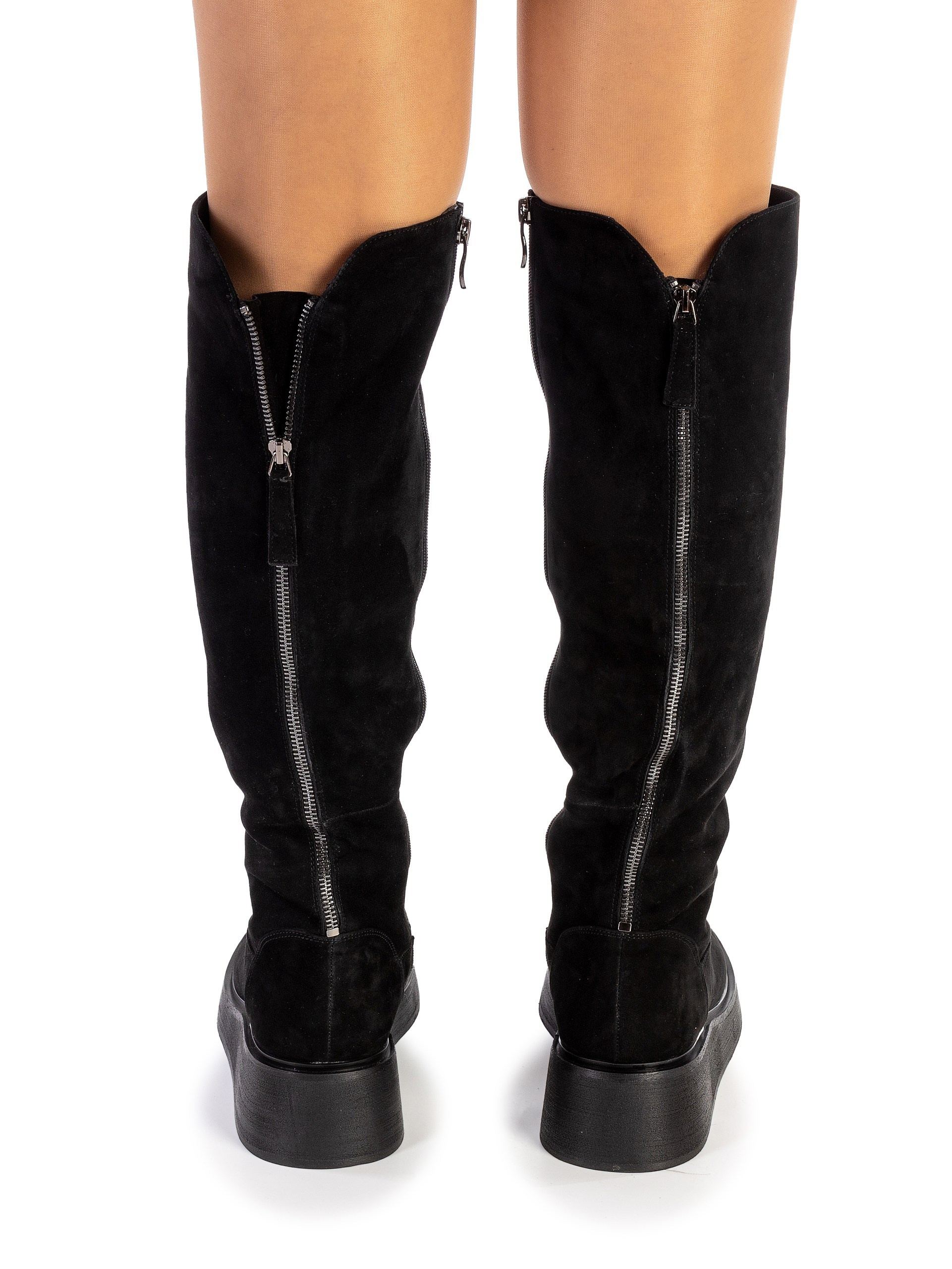 Зимняя обувь фотосъемка для маркетплейса. Фотограф в Туле Крупский АнДРей. Фотостудия «КАДР71» в Туле