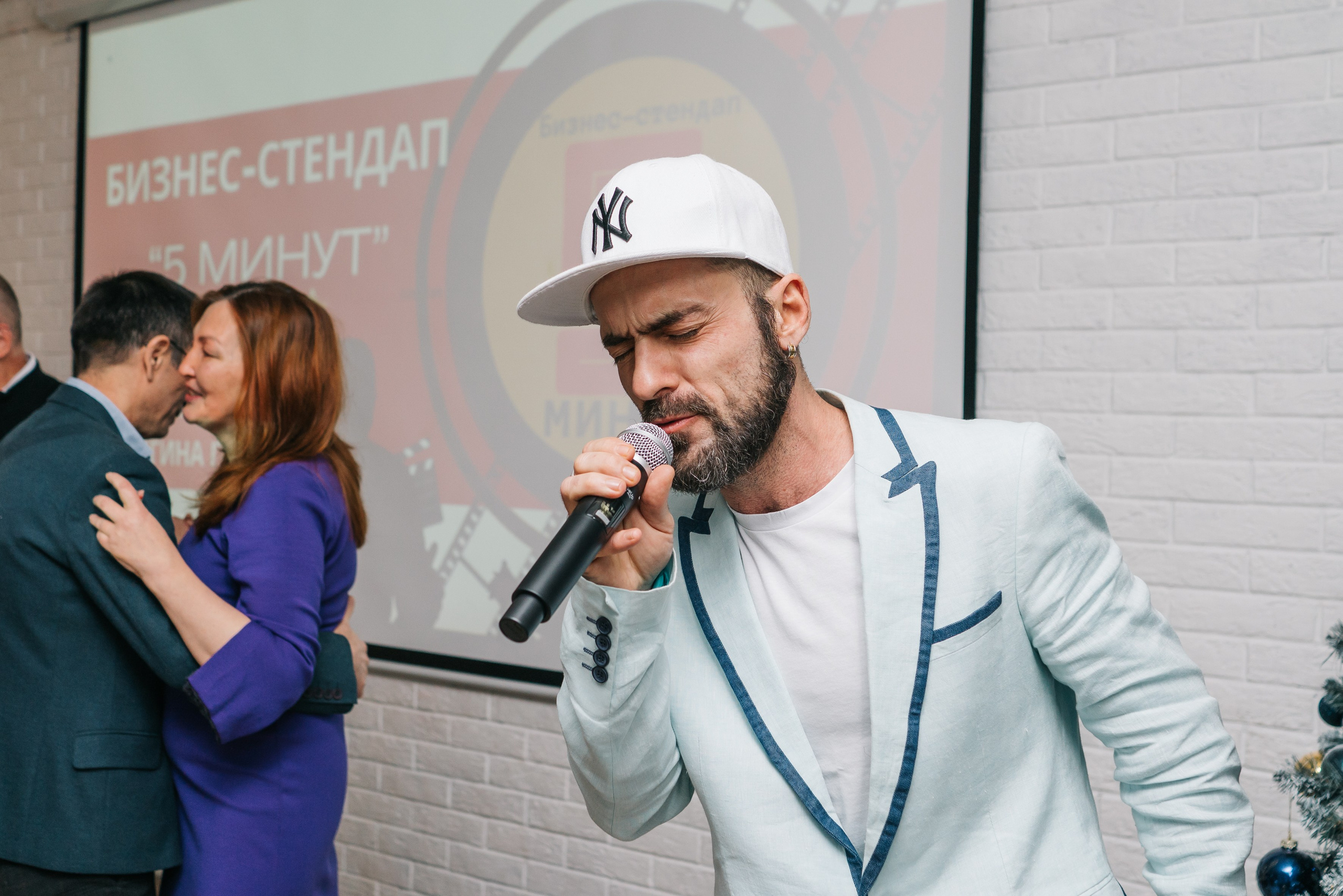 Бизнес-стендап. Женский фотограф в Москве Анастасия Сидорова