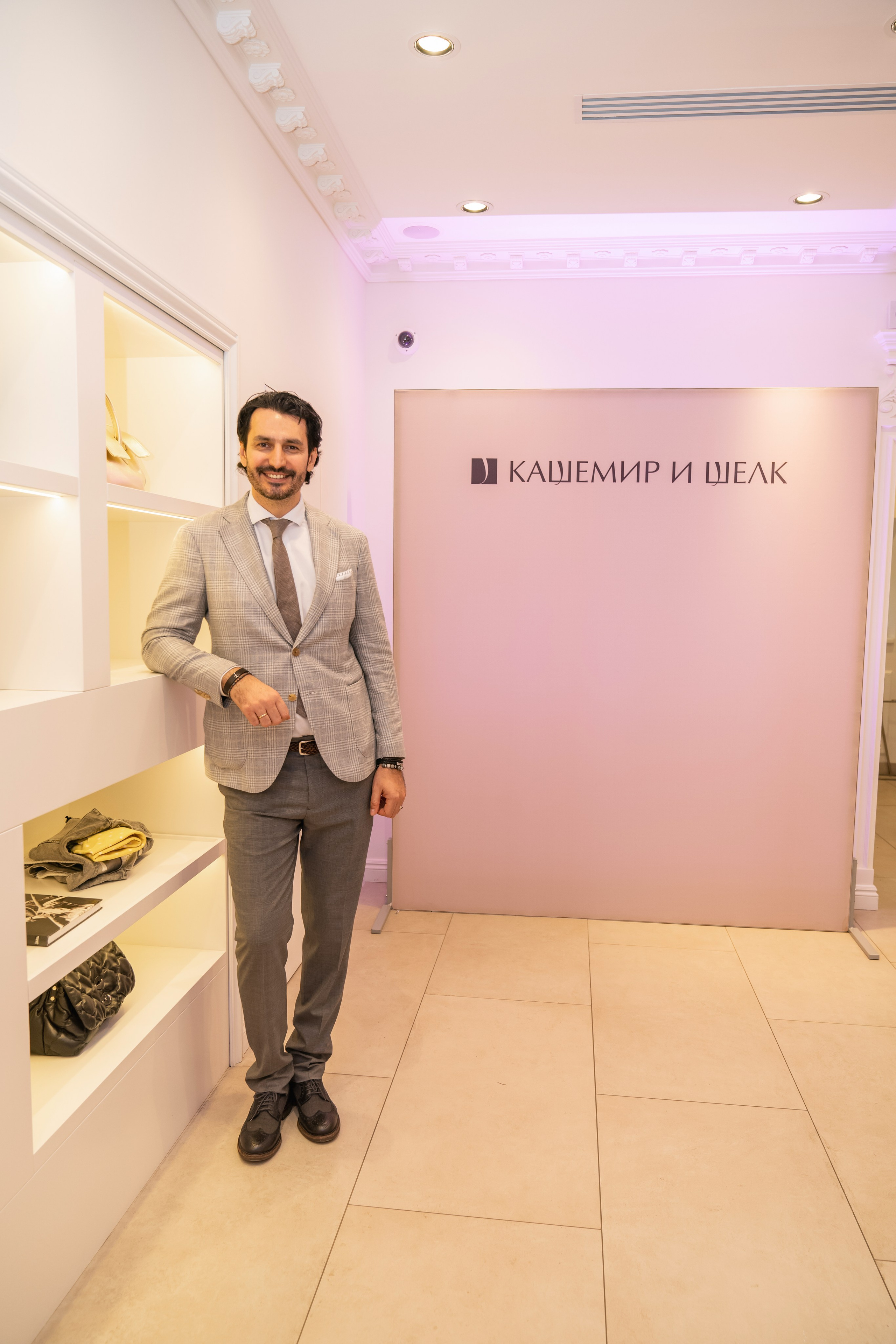 Модельный показ. Занимаюсь профессиональной фотографией и живу рядом с Байкалом. Работаю в разных жанрах