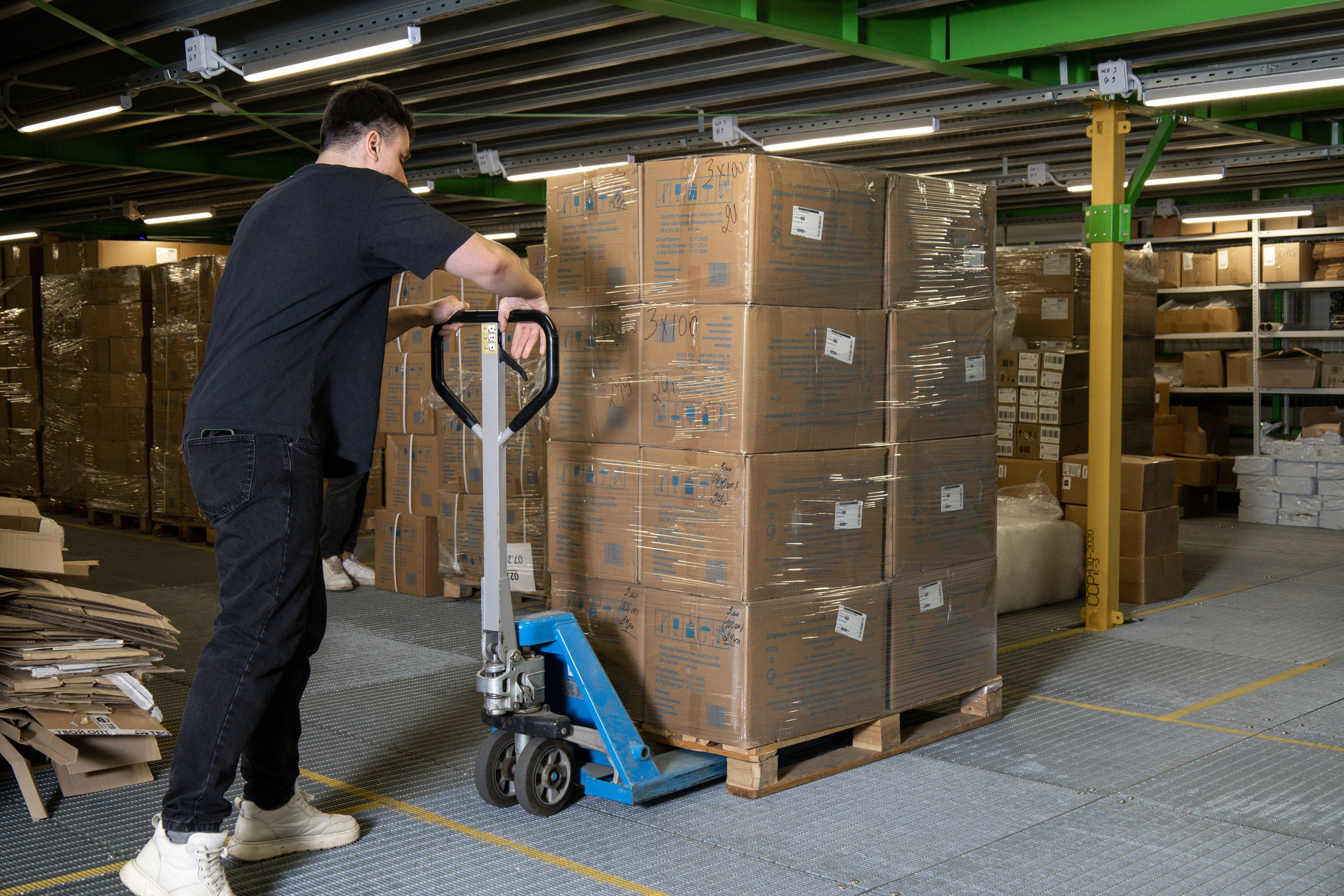 Фотосъемка производственных и рабочих процессов. Фото и видео контент для бизнеса в Москве и Московской области