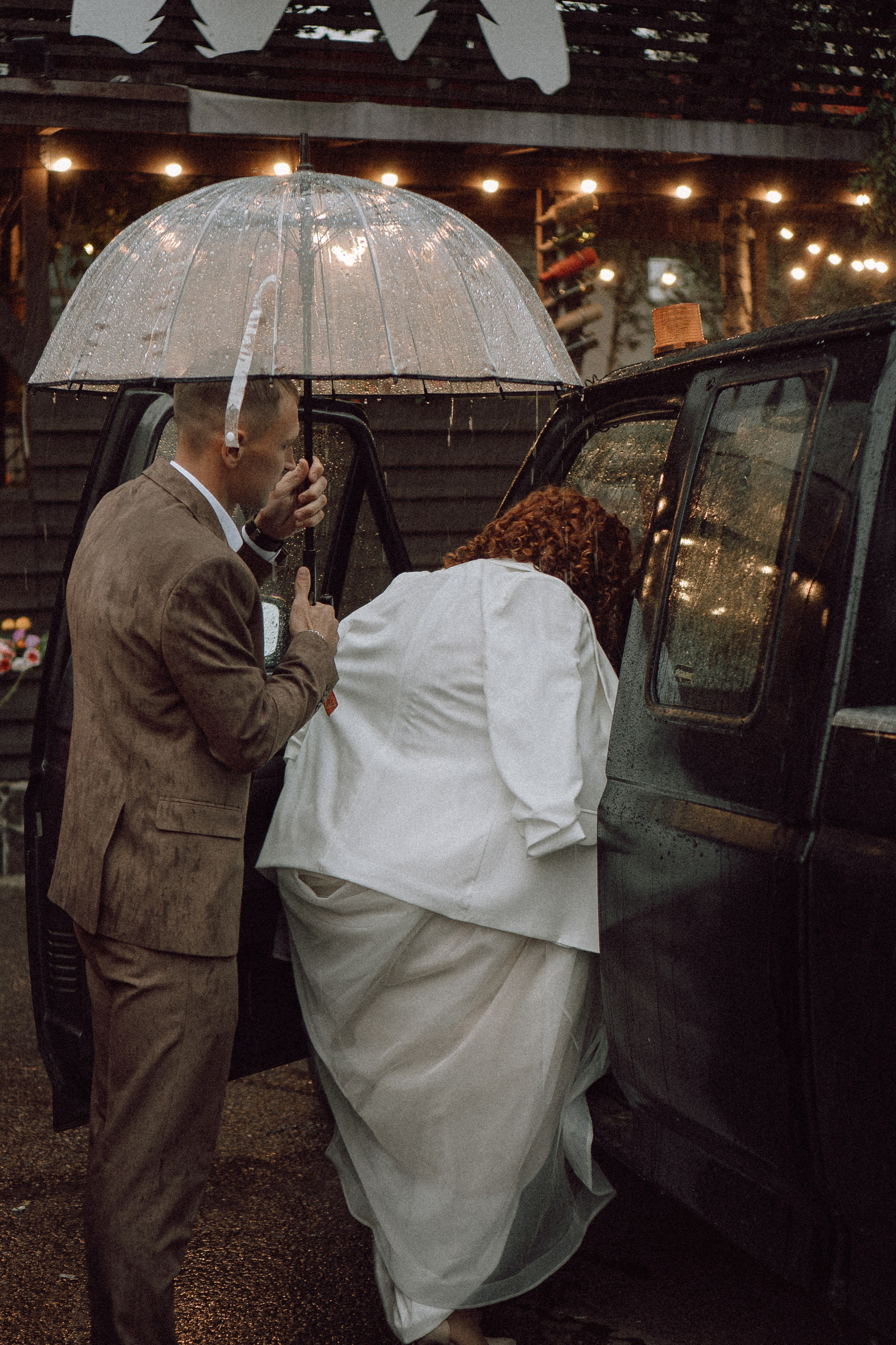 СВАДЕБНАЯ ФОТОСЕССИИЯ ПАРЫ В ГОРОДЕ ПРИОЗЕРСК В СОСНОВОМ ЛЕСУ И С ПИКАПОМ. Профессиональный фотограф, Санкт-Петербург — Виктория Богомолова