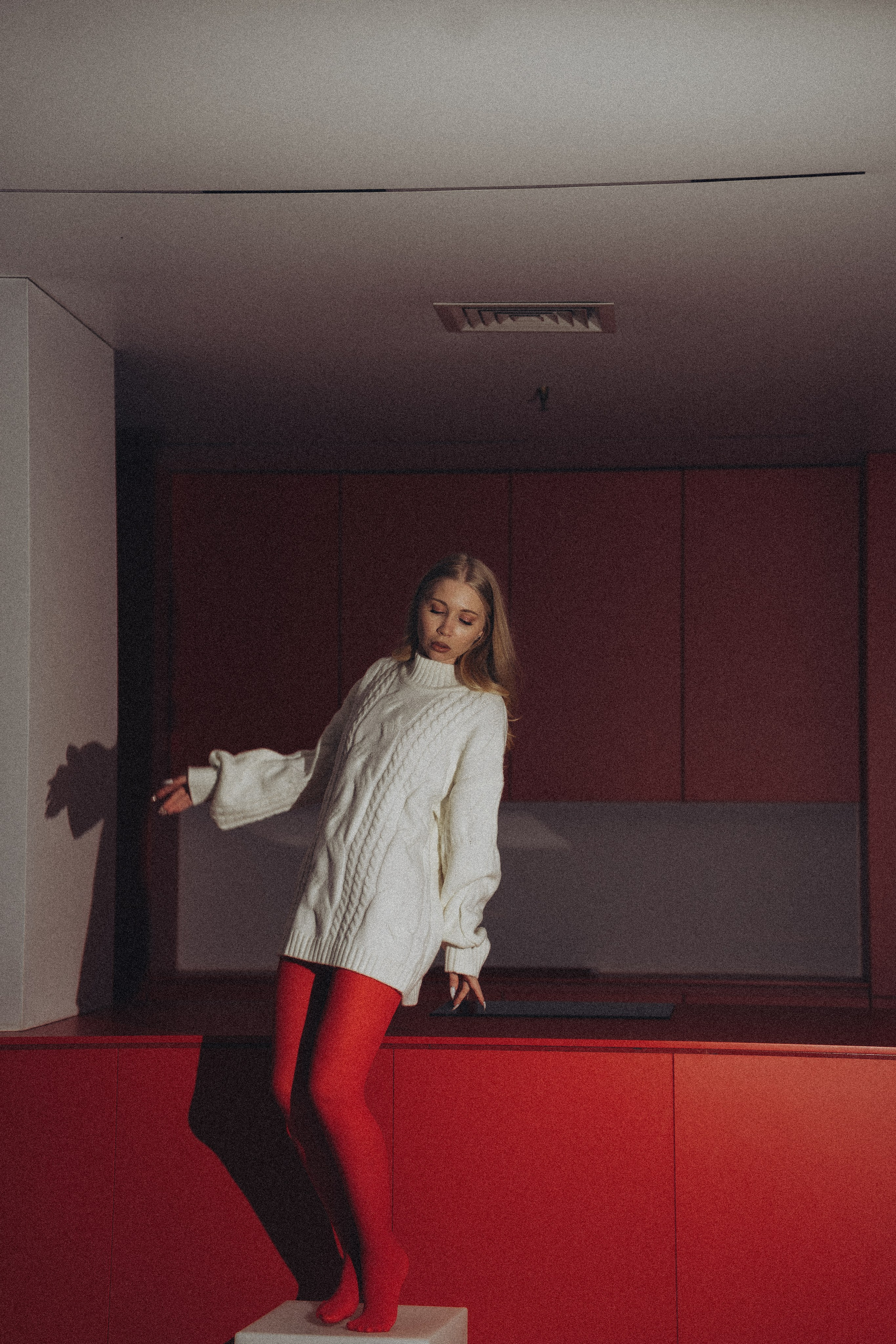 ФОТОСЕССИЯ К НОВОМУ ГОДУ В СТУДИИ С ЕЛОЧКОЙ КРАСИВЫЙ ОБРАЗ. Профессиональный фотограф, Санкт-Петербург — Виктория Богомолова