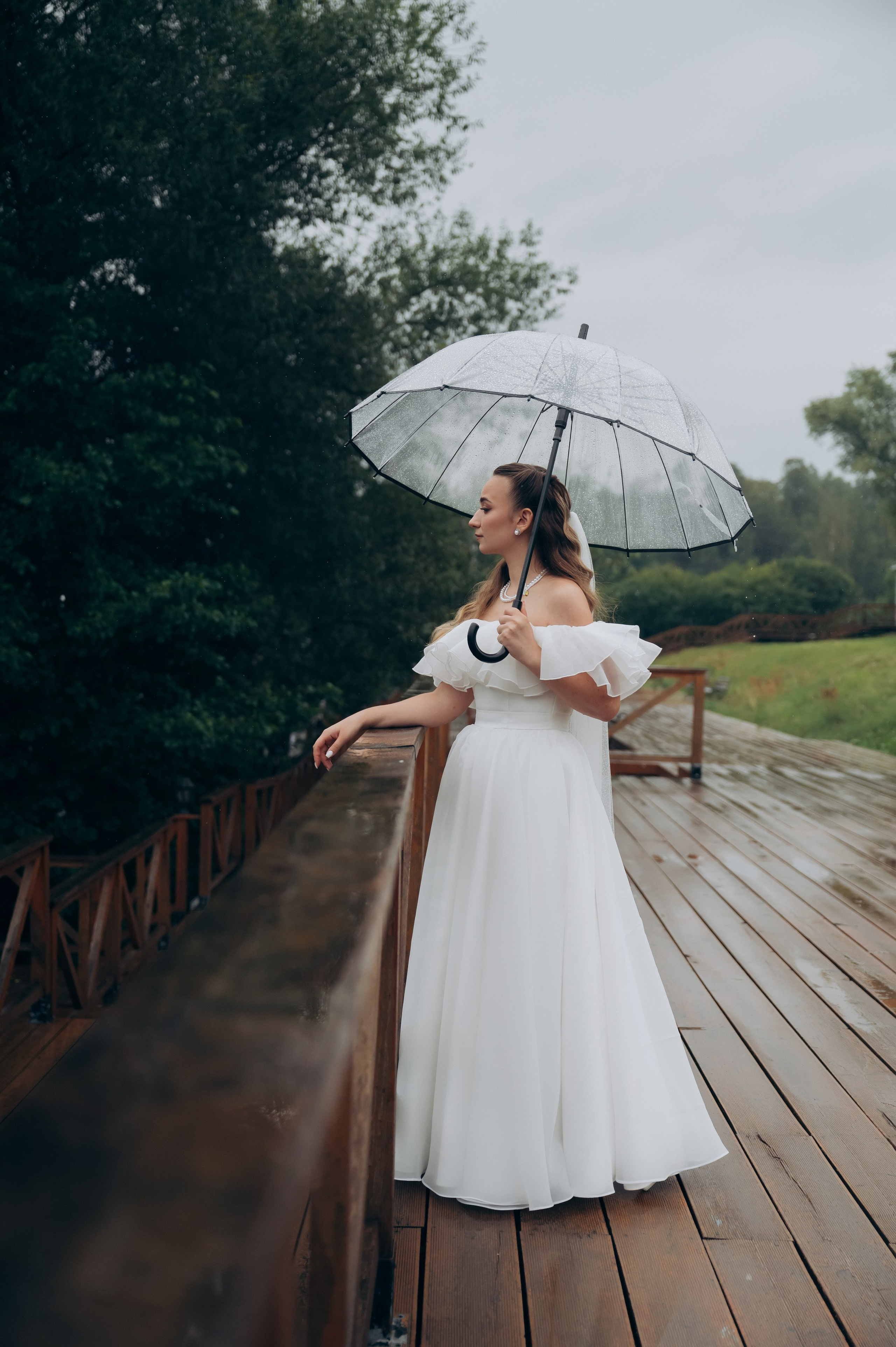 Дождь, Гребнево, любовь. Свадебный и семейный фотограф Виктория Носачёва. Щелково, Москва и МО