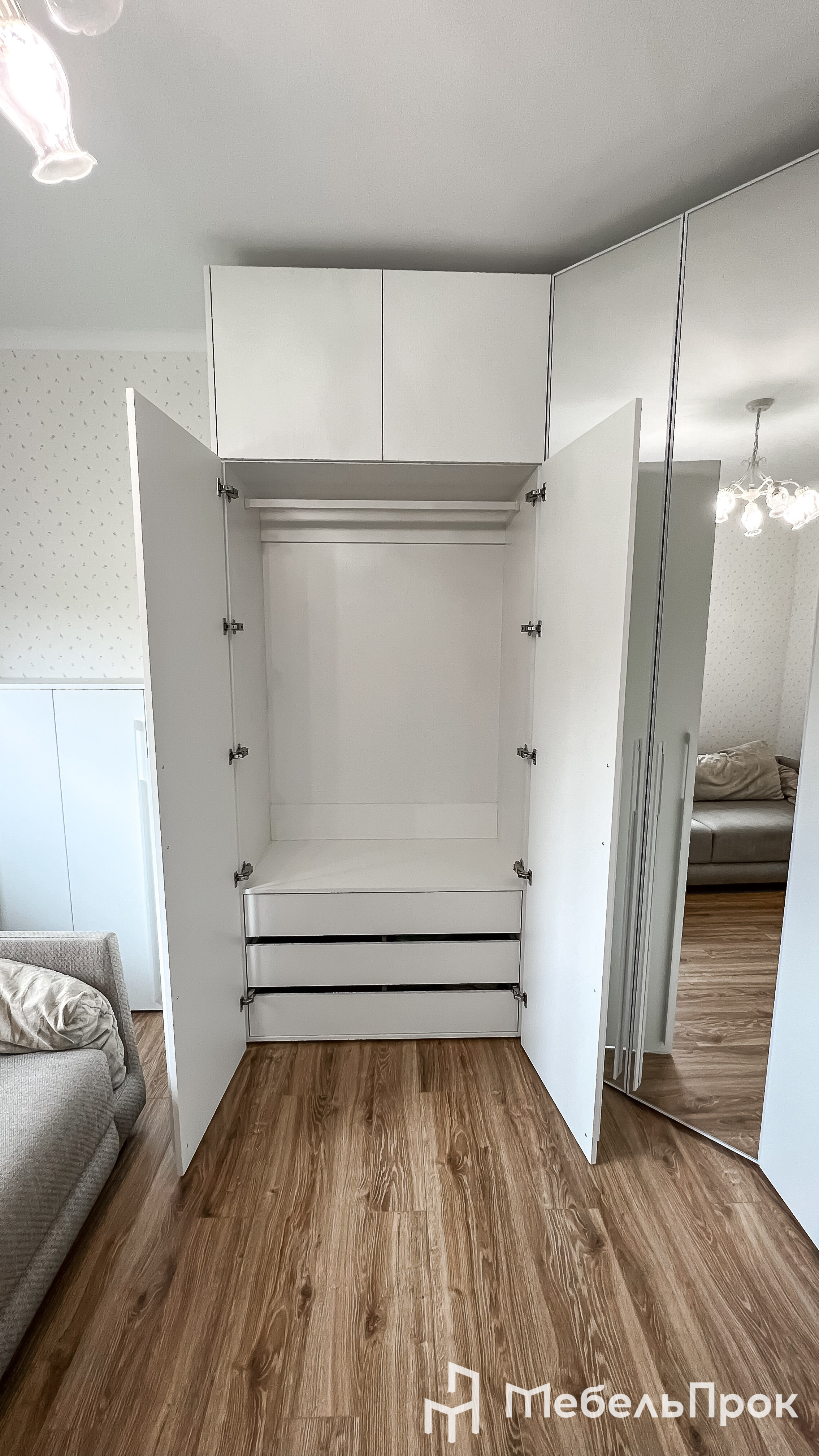 Шкафы распашные. Главная