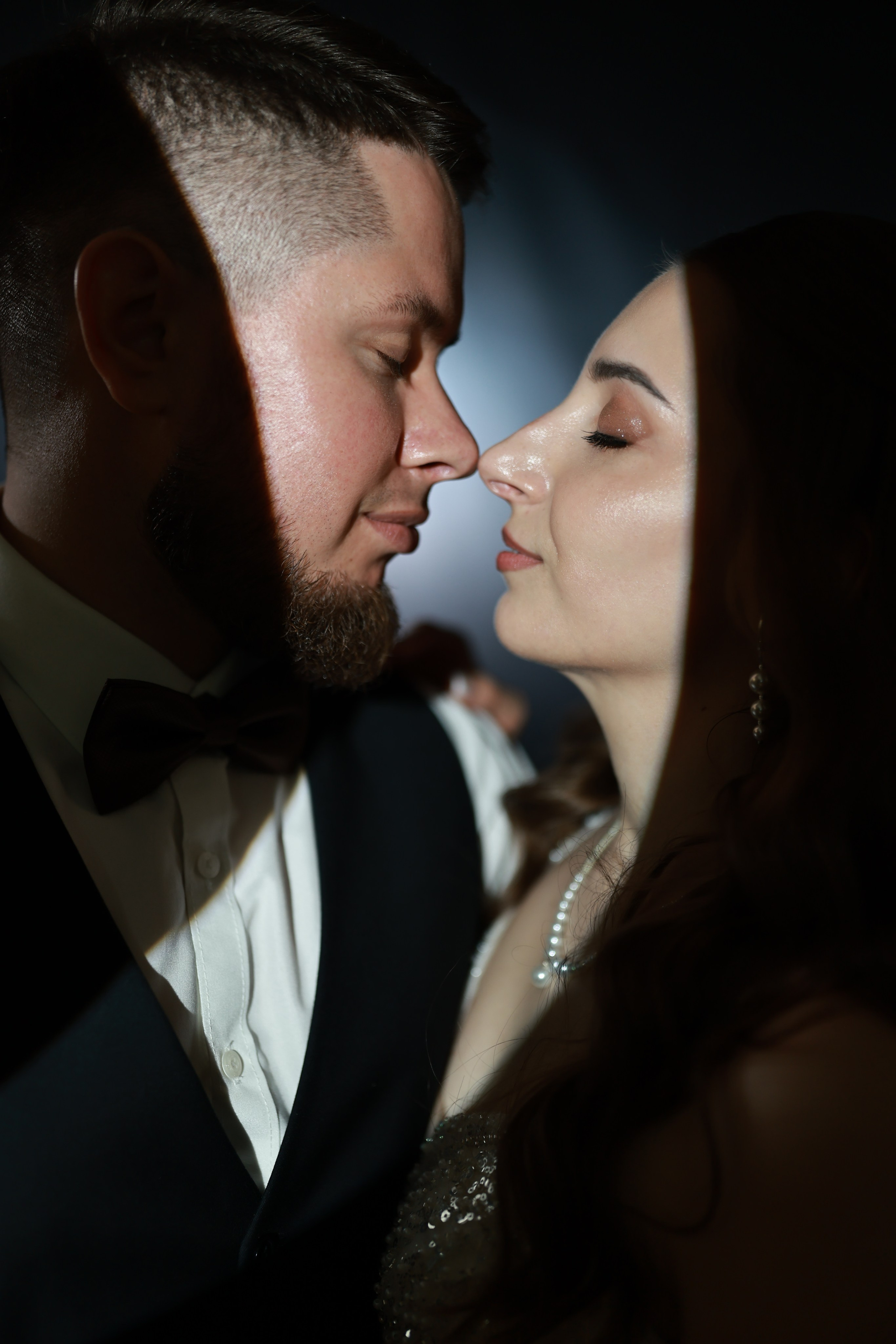 Н и В. Фотограф Олег Сотник