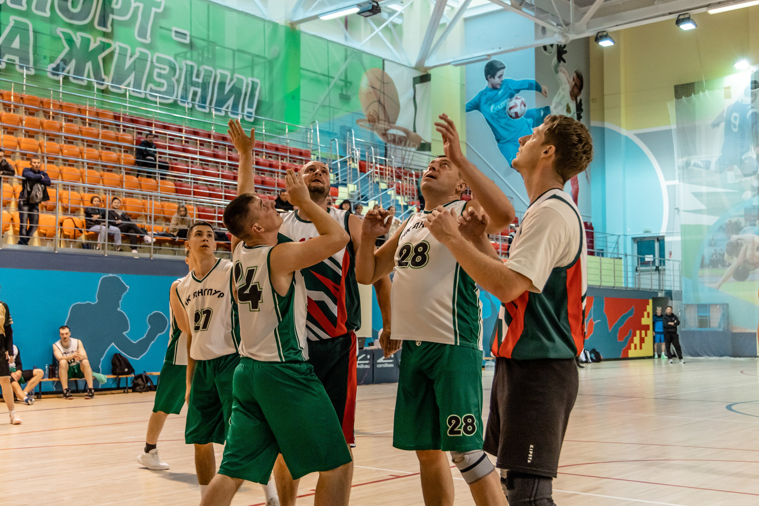 Соревнования по баскетболу в рамках городской спартакиады. Фотограф в Губкинском | Александра Артамонова