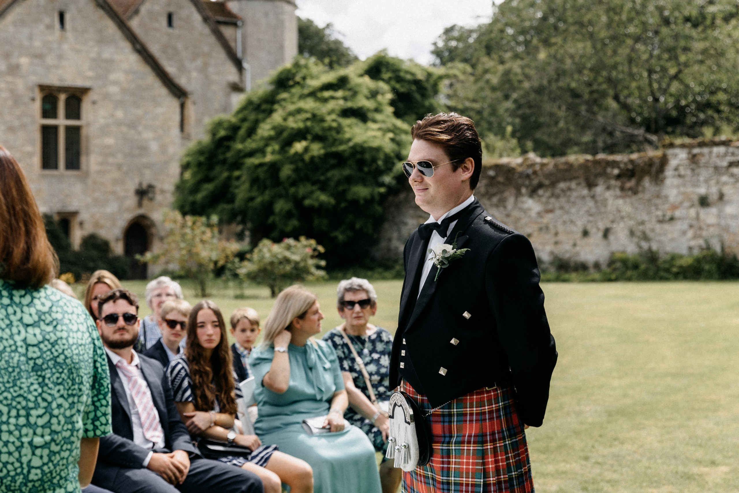 Ana & Tom Wedding at Notley Abbey. Moments Catchers — Wedding Photography & Video Duo in London