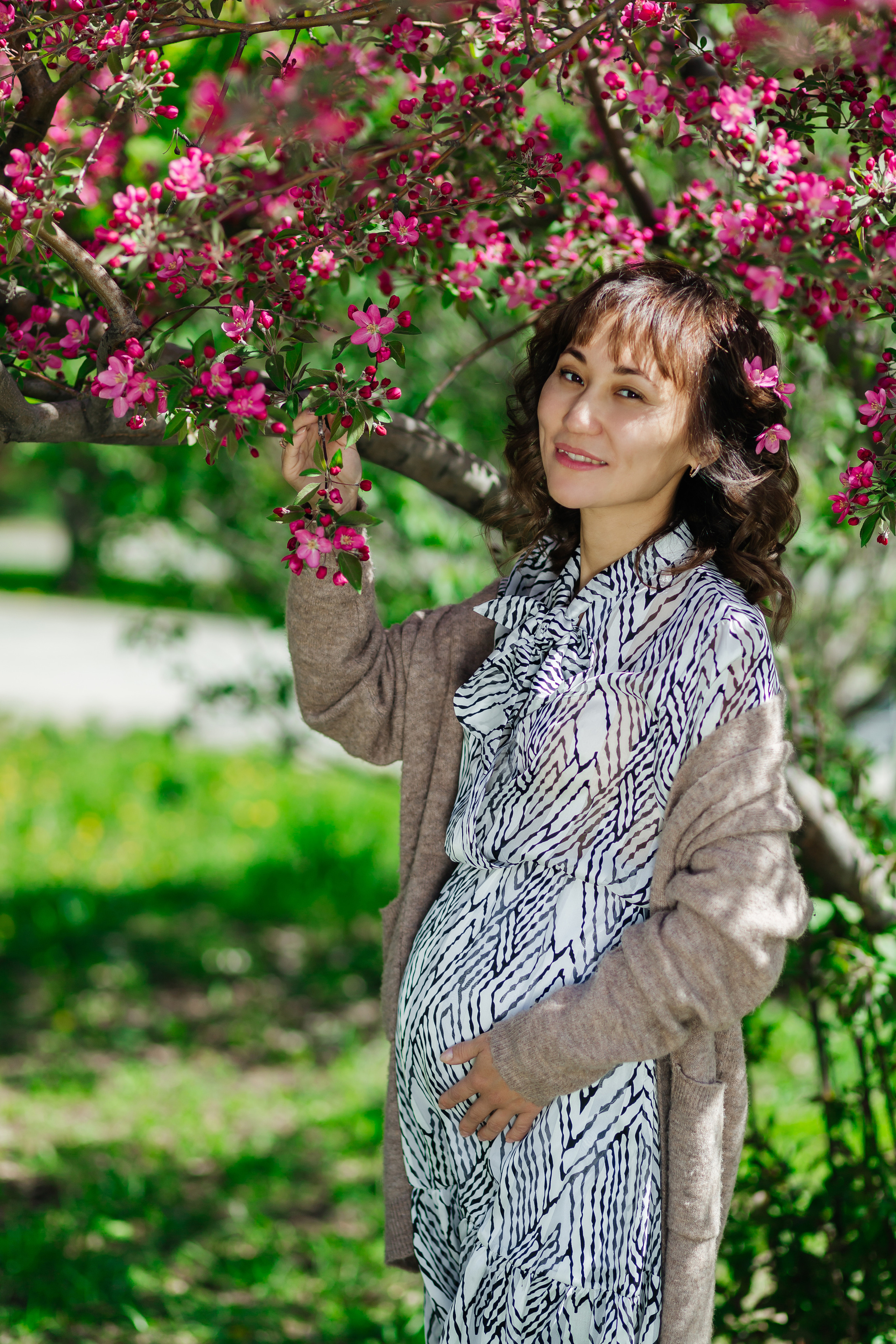 Фотосессия цветения и беременности Айнарочки. Женский фотограф в Оренбурге Ирина Заводчикова