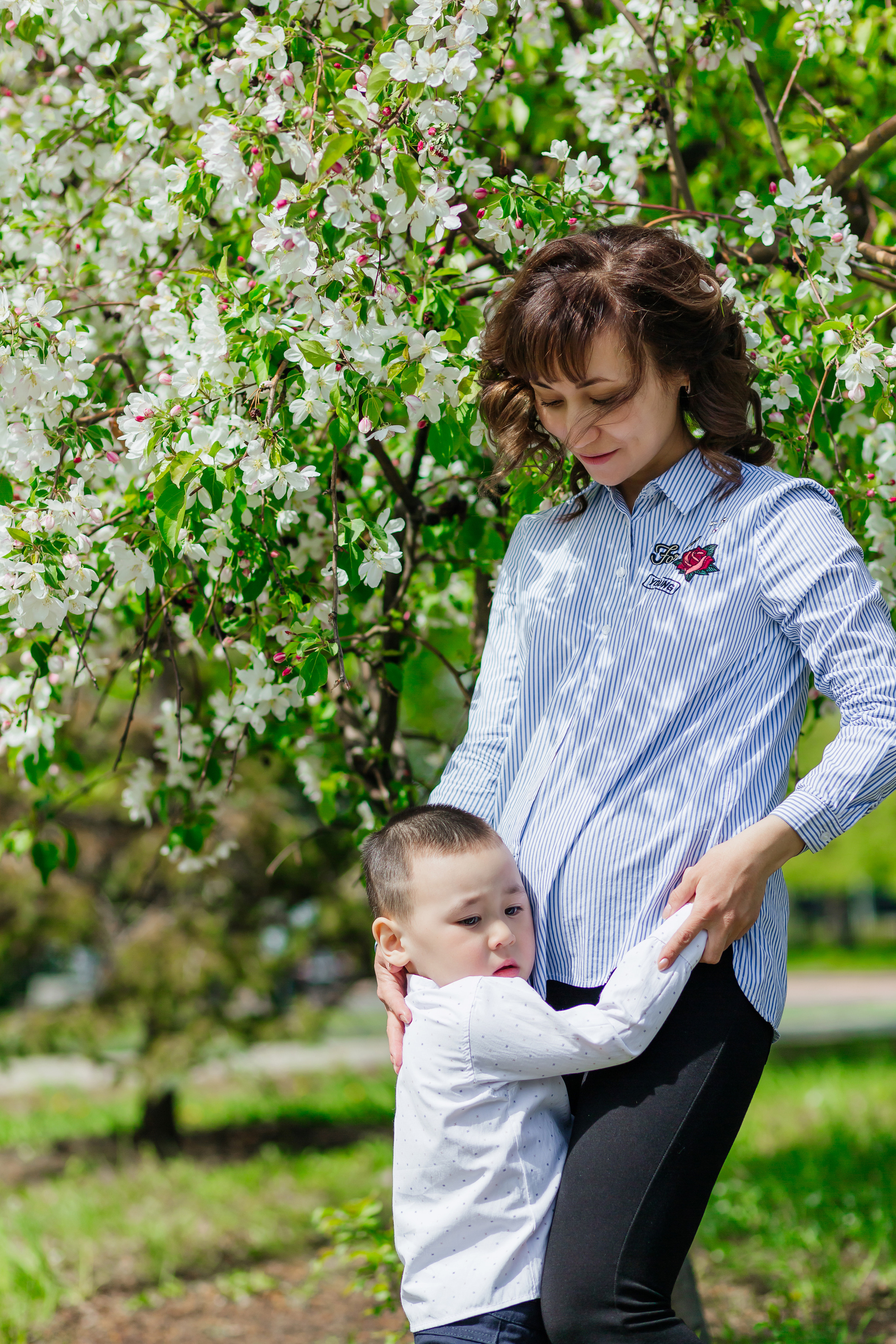 Фотосессия цветения и беременности Айнарочки. Женский фотограф в Оренбурге Ирина Заводчикова