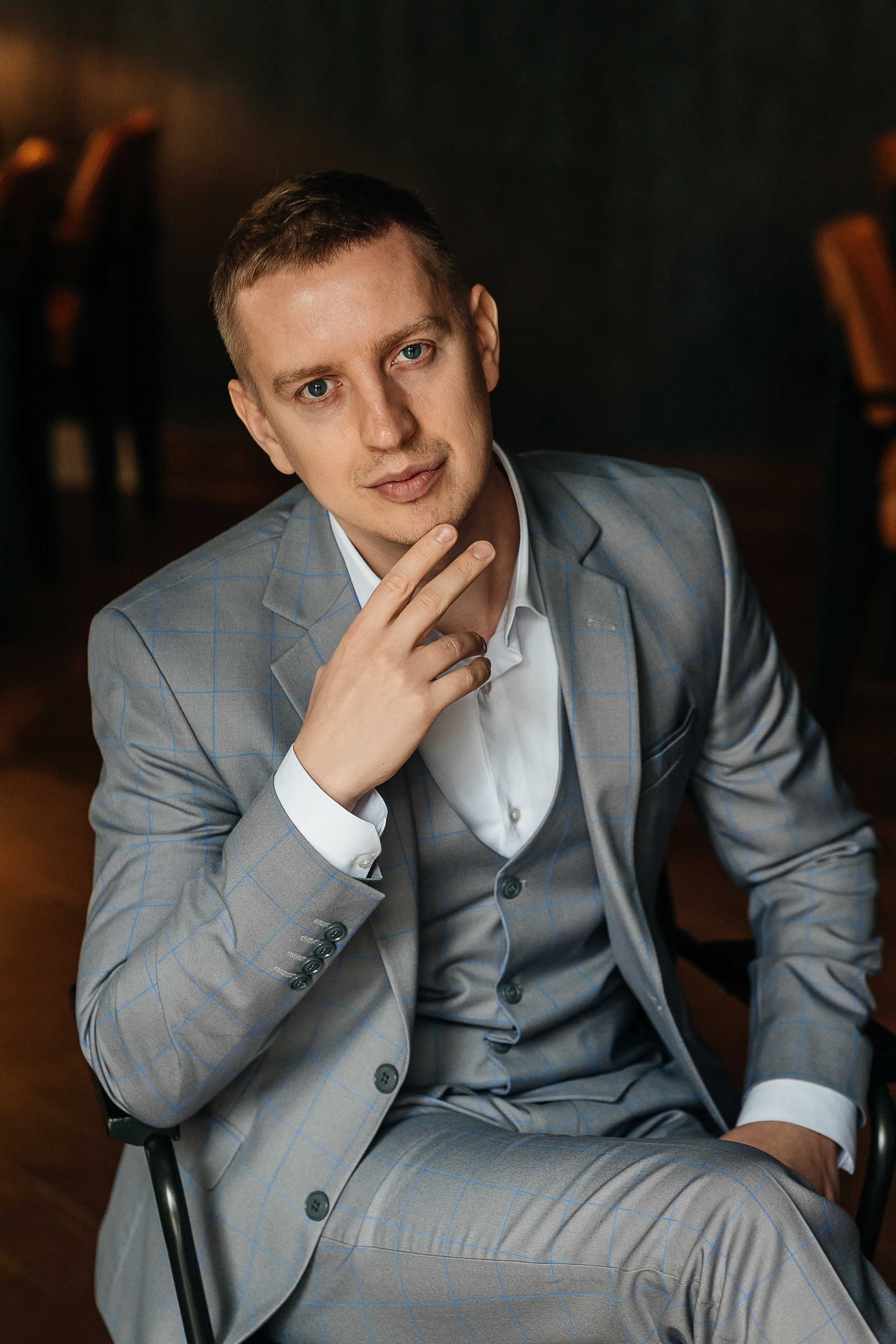 Фотосъемка невесты в эксклюзивном свадебном платье. Олег Сверчков | Свадебный фотограф Вологда