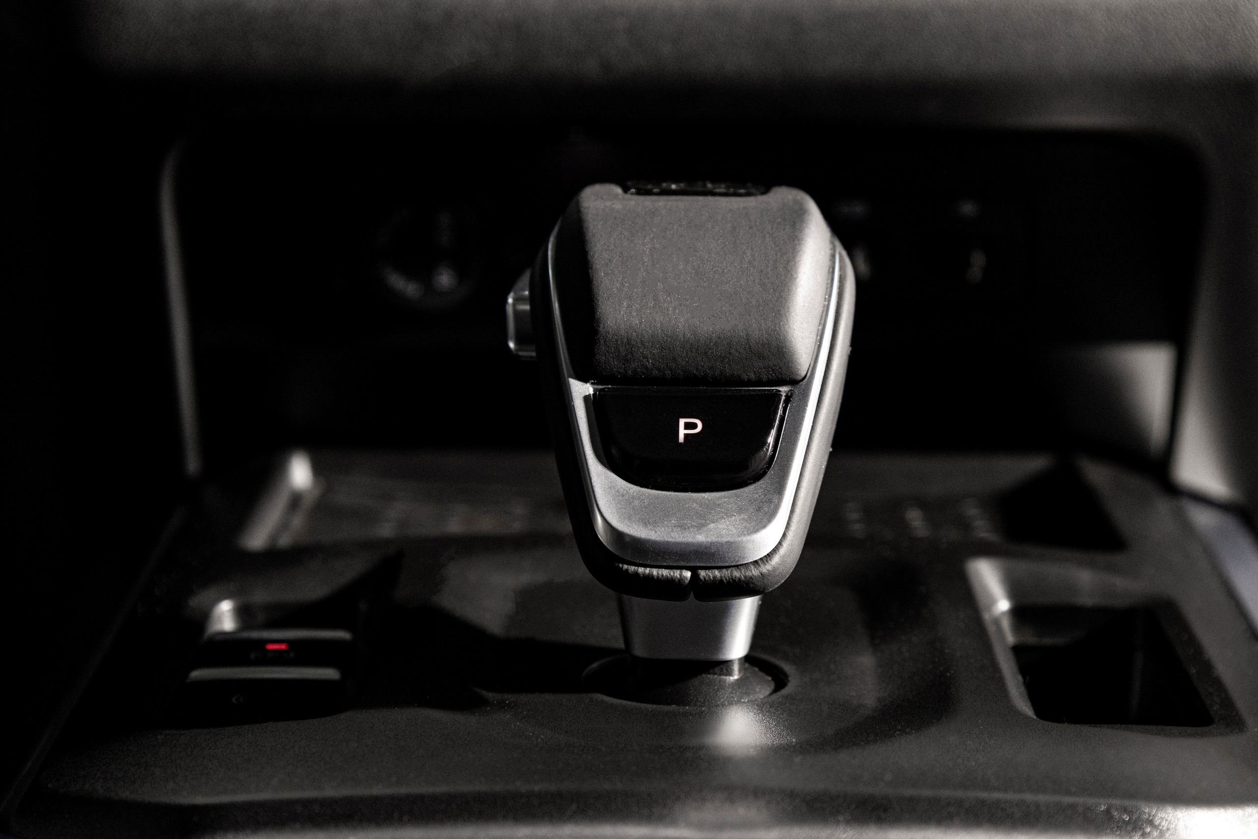 Фотосессия с мотоциклами и автомобилями. Предметный фотограф в Москве и Московской области