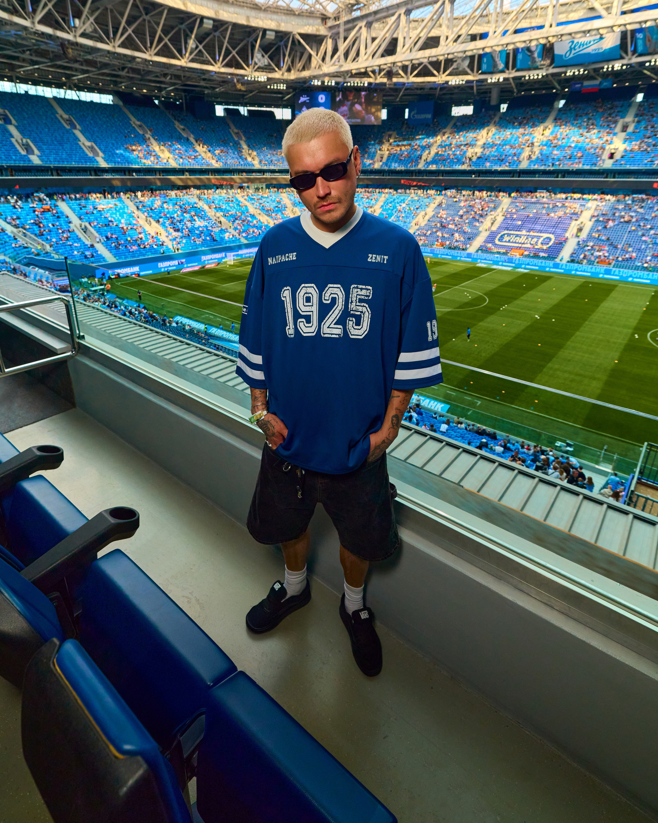 Zenit x NAIPACHE. Святослав Лебедев | Рекламный фотограф — Коммерческая съемка, Арт-дирекшн, AI-интеграция