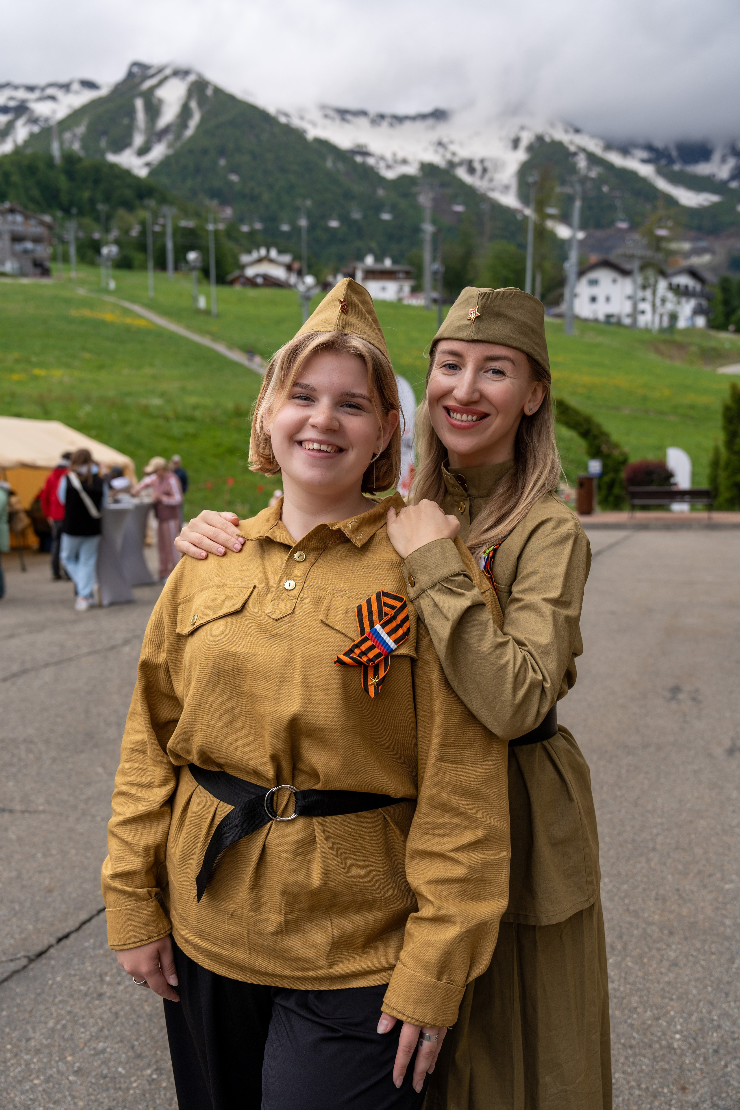 Шествие бессмертного полка 9 мая 2024 Rosa Springs. Репортажный фотограф в Красной Поляне и Сочи Павлюченко Екатерина