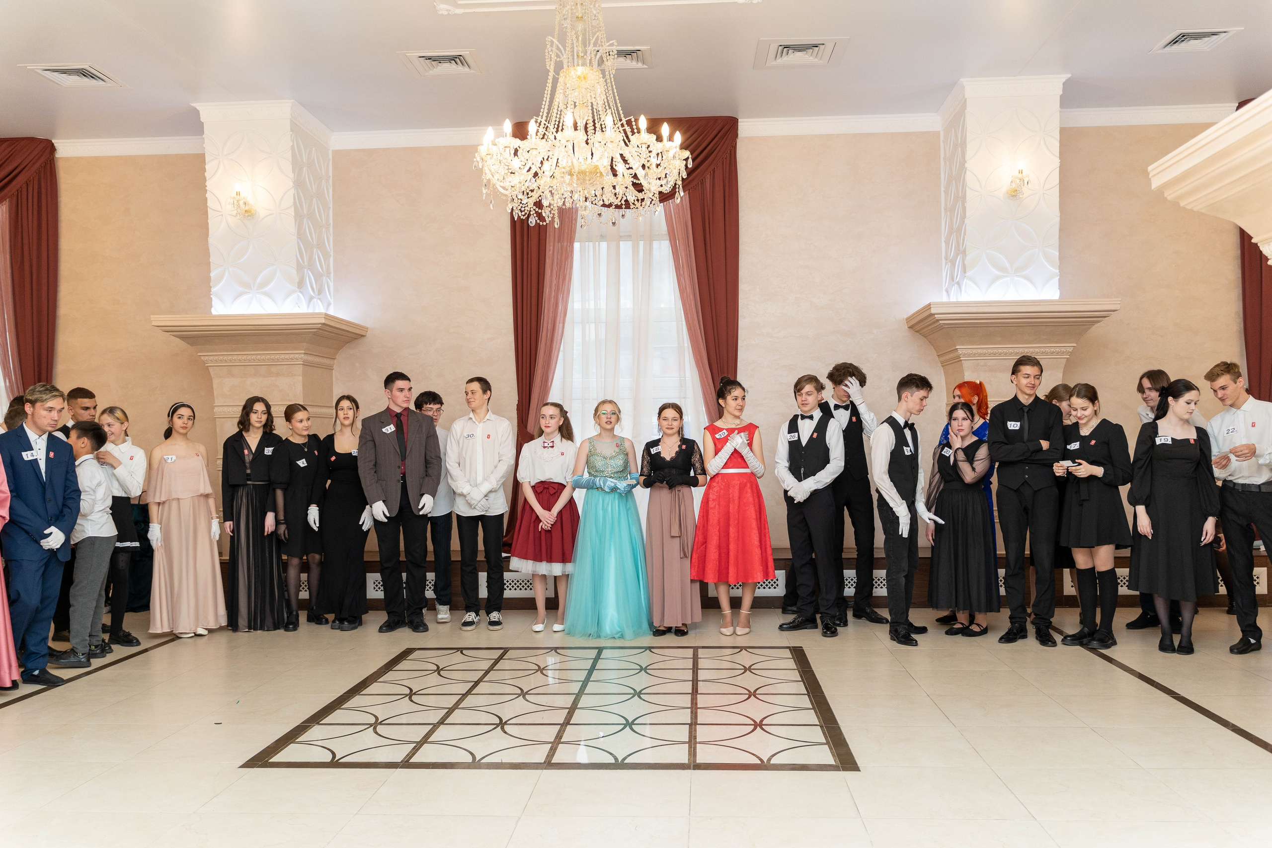 Репортажная съемка бала. Студийный фотограф в Петропавловске-Камчатском