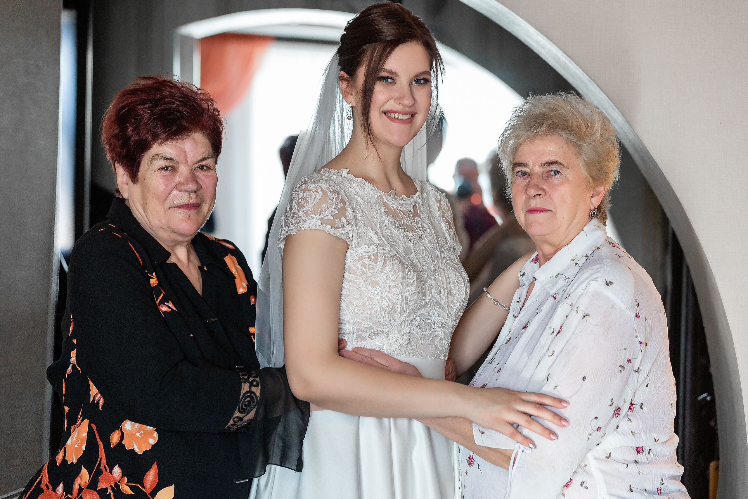 невеста с бабушками