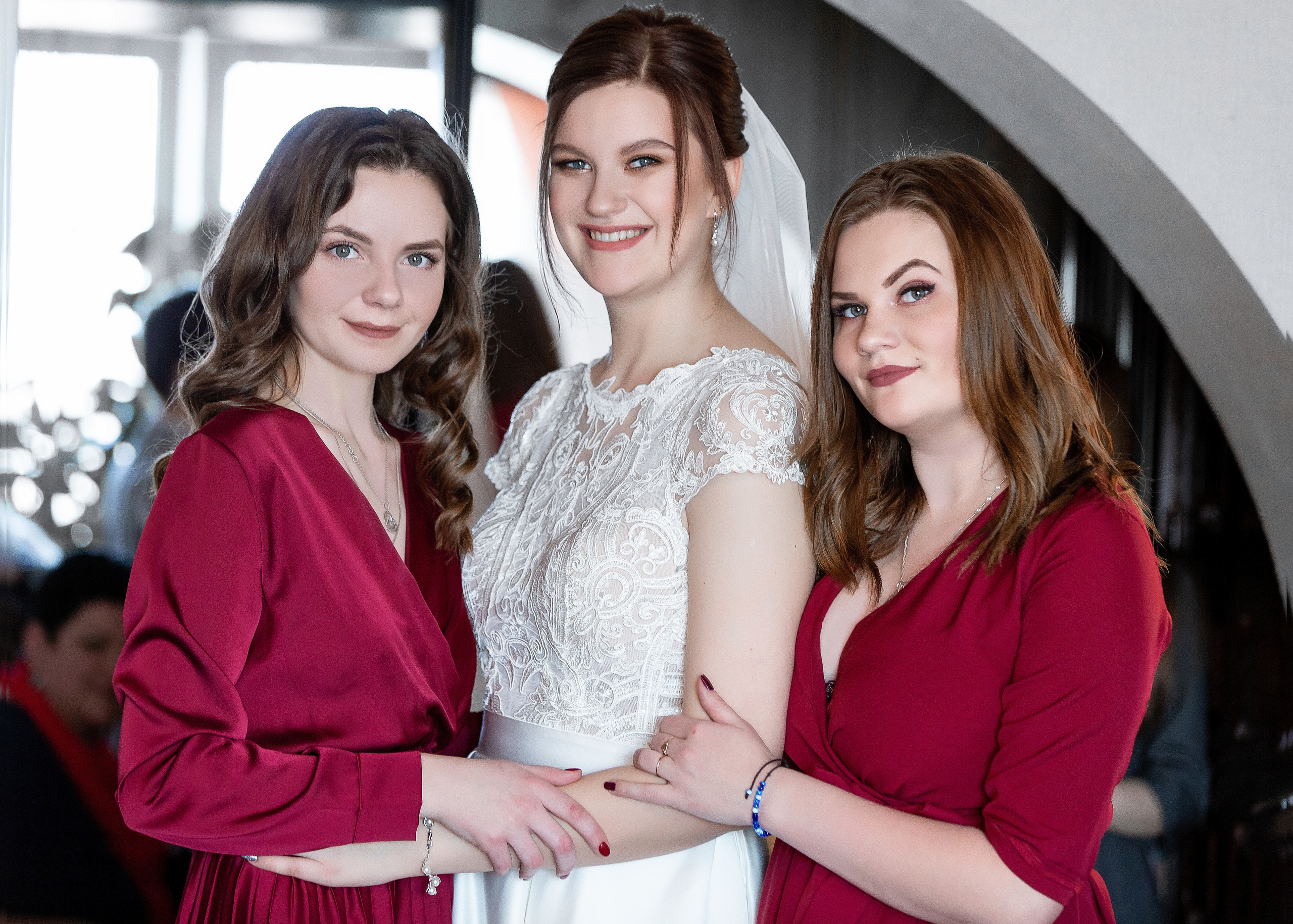 невеста с друзьями