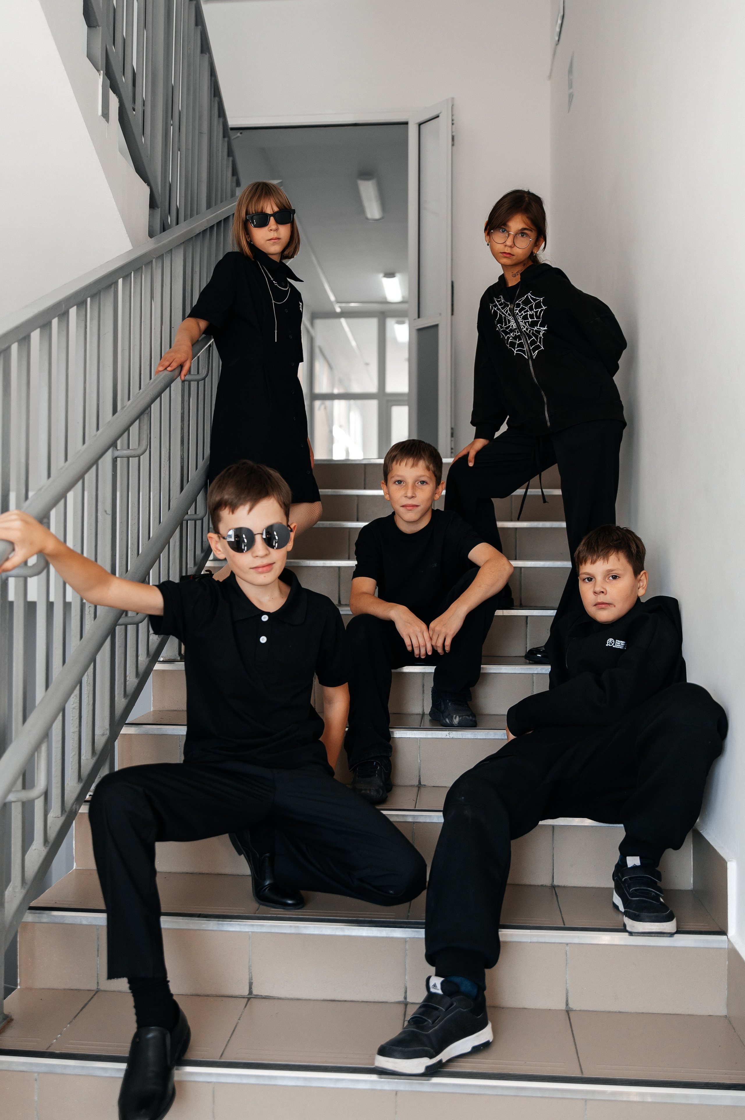 Крутые ребята «В черном». Школьный фотограф в Свободном Анастасия Косицына