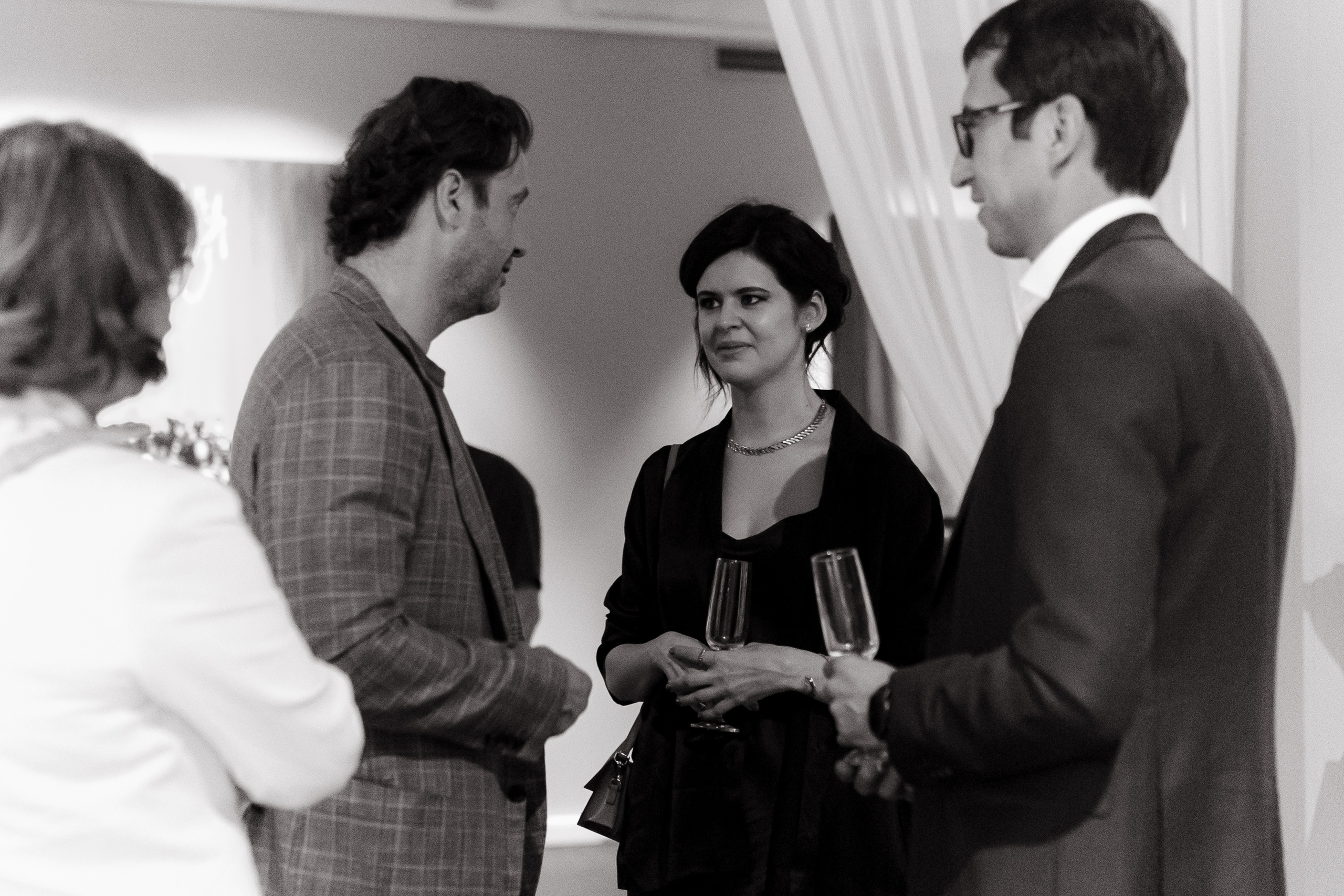 Фотограф на открытие выставки. Свадебный фотограф в Москве Мария Крош