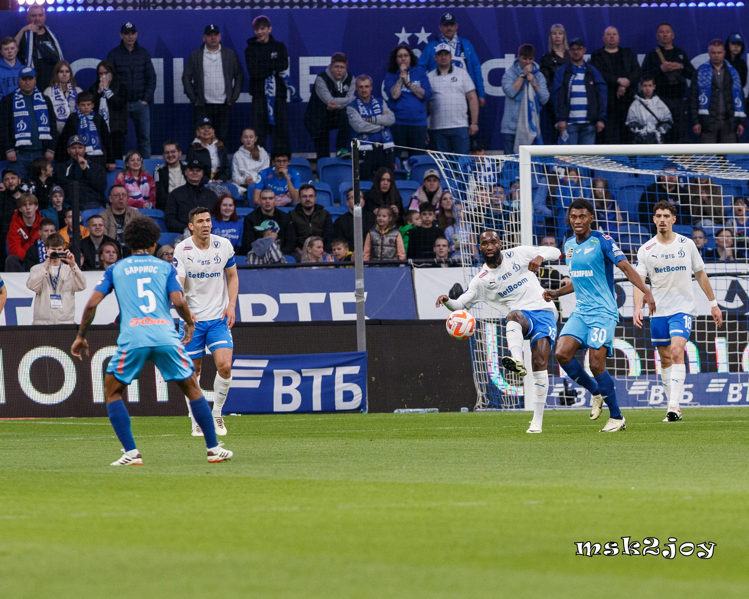 Фоторепортаж. РПЛ. Динамо — Зенит. Михаил Тоцкий портретный и репортажный фотограф в Москве