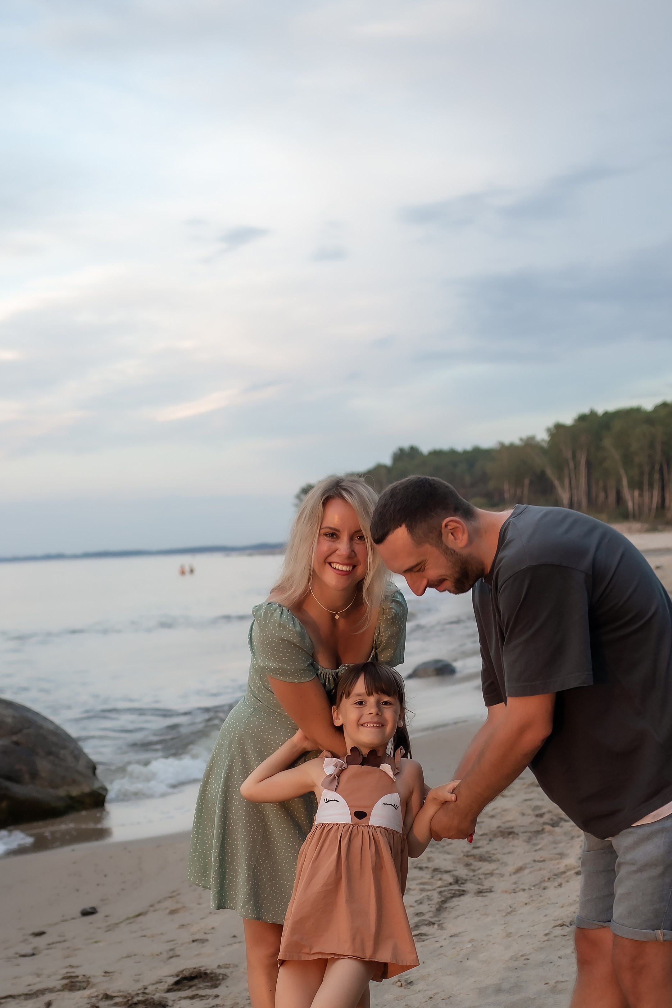 Есеня, Леня и Аня. Закат в Куликово. Фотограф в Калининграде Решетникова Алина