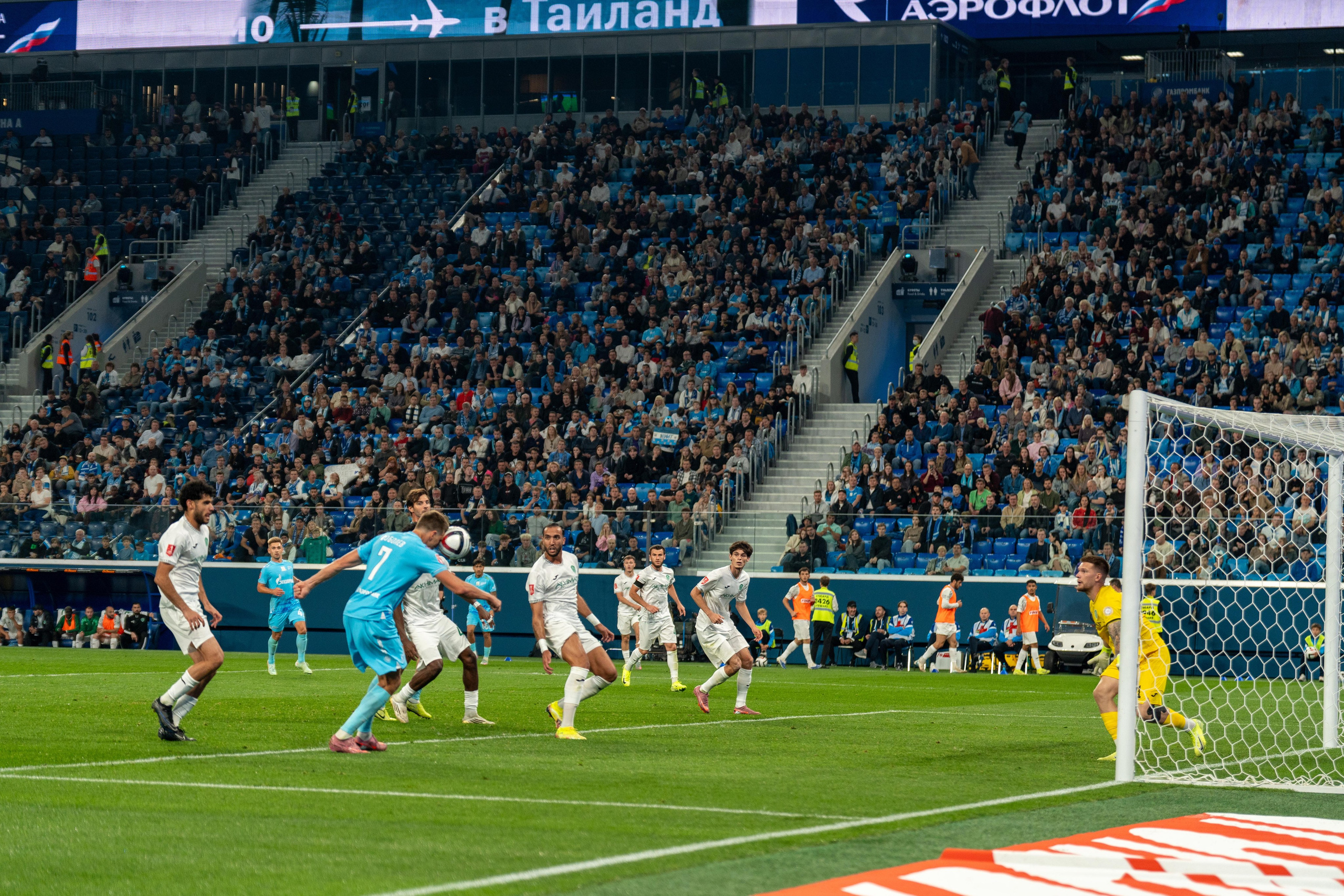 Спортивный фотограф Санкт-Петербург запечатлел атаку «Зенита»