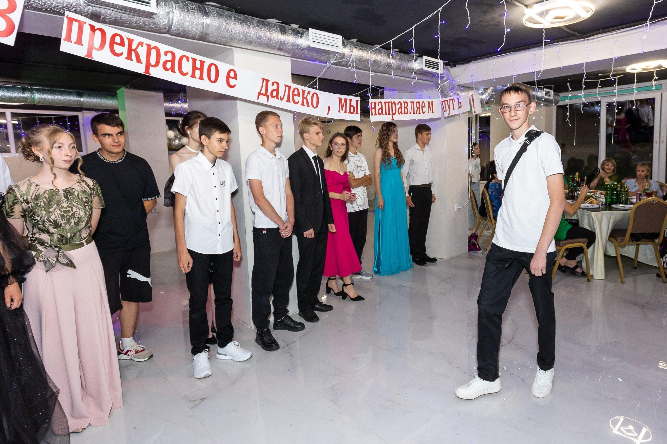 Вручение аттестата и выпускной вечер. Выпускные альбомы Майкоп, Краснодар Елена Золотарева