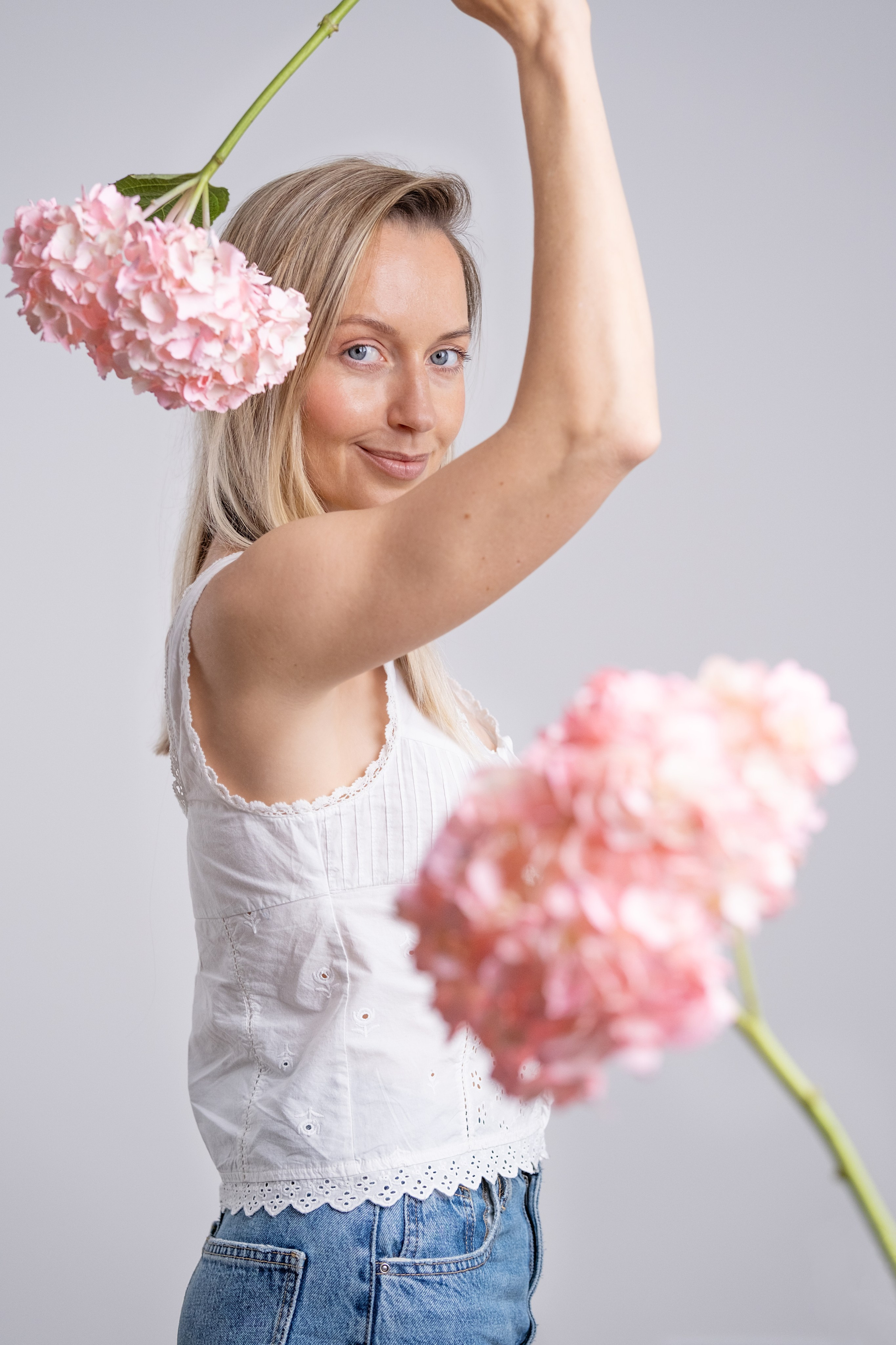 Vika. Family and wedding photographer in Montenegro