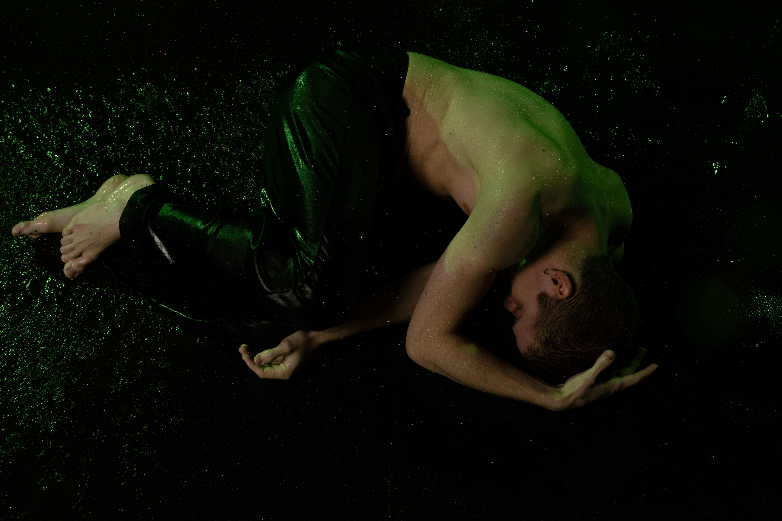 Разрываем душу под дождем. Мари — фотограф и видеограф из Москвы