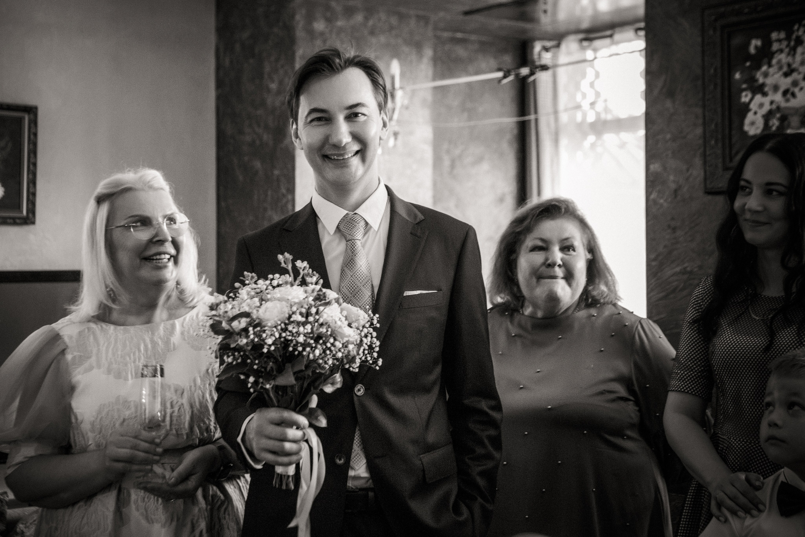 Свадебная фотосессия на ВДНХ. Свадебный и семейный фотограф в Москве и Подмосковье Лариса Козлова