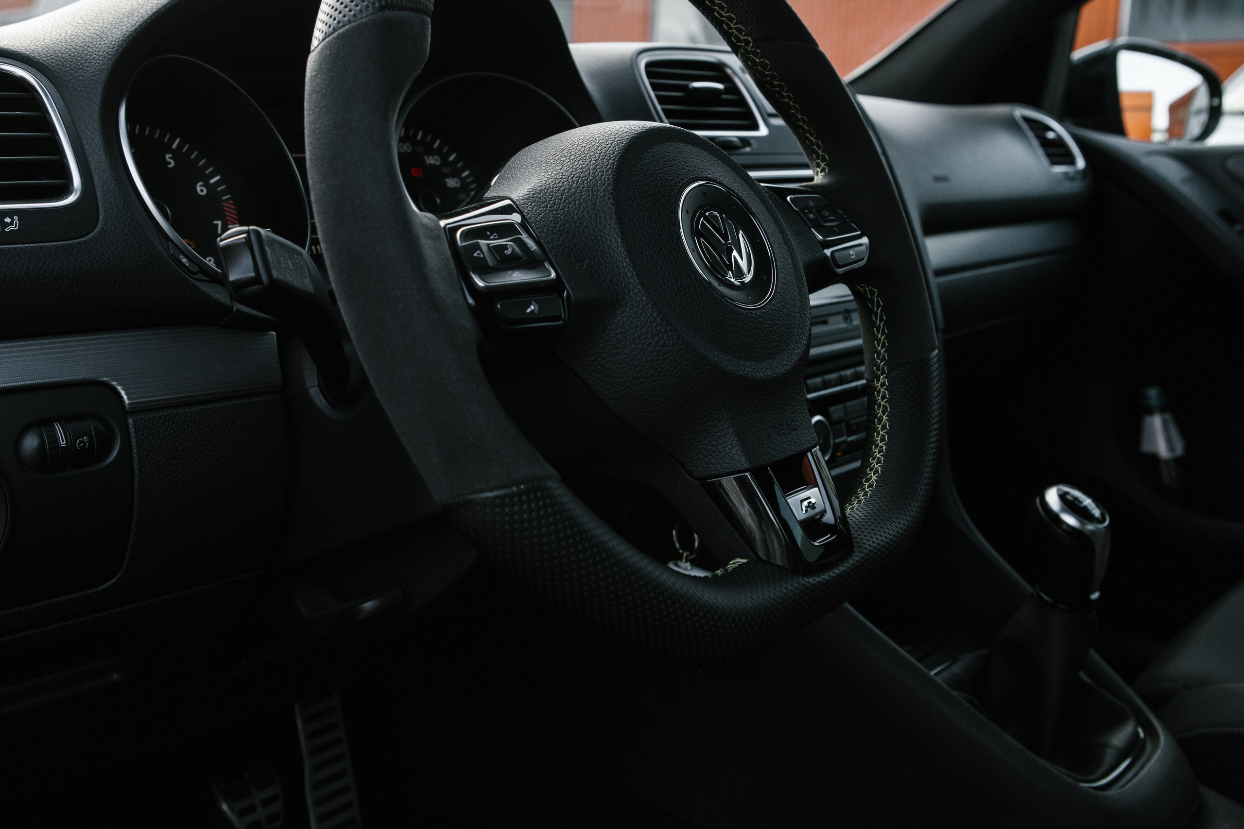 VW Golf R VI. Эстетика Sveta