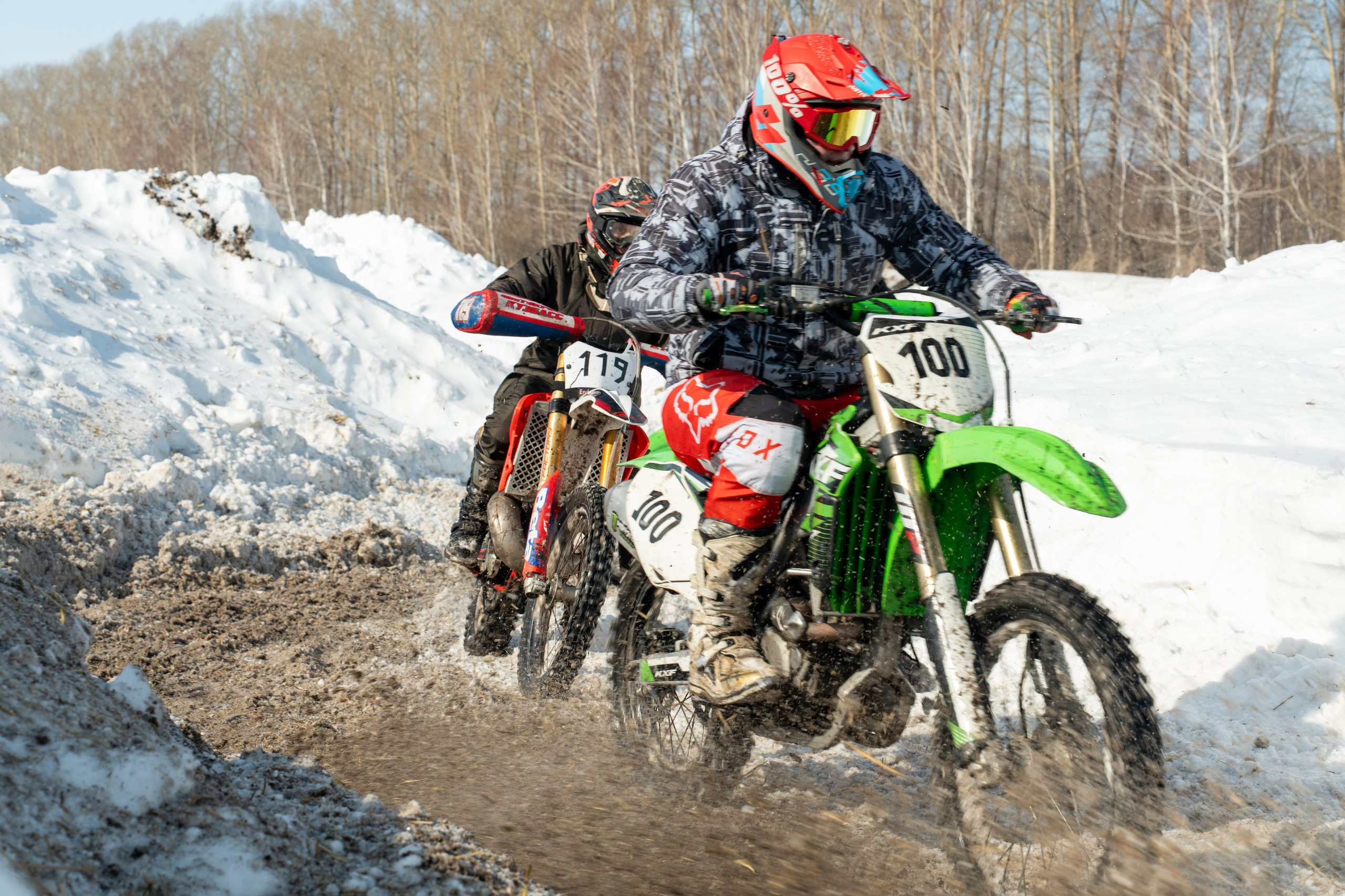 Мотокросс, закрытие зимнего сезона. Фотограф Артем Ларионов