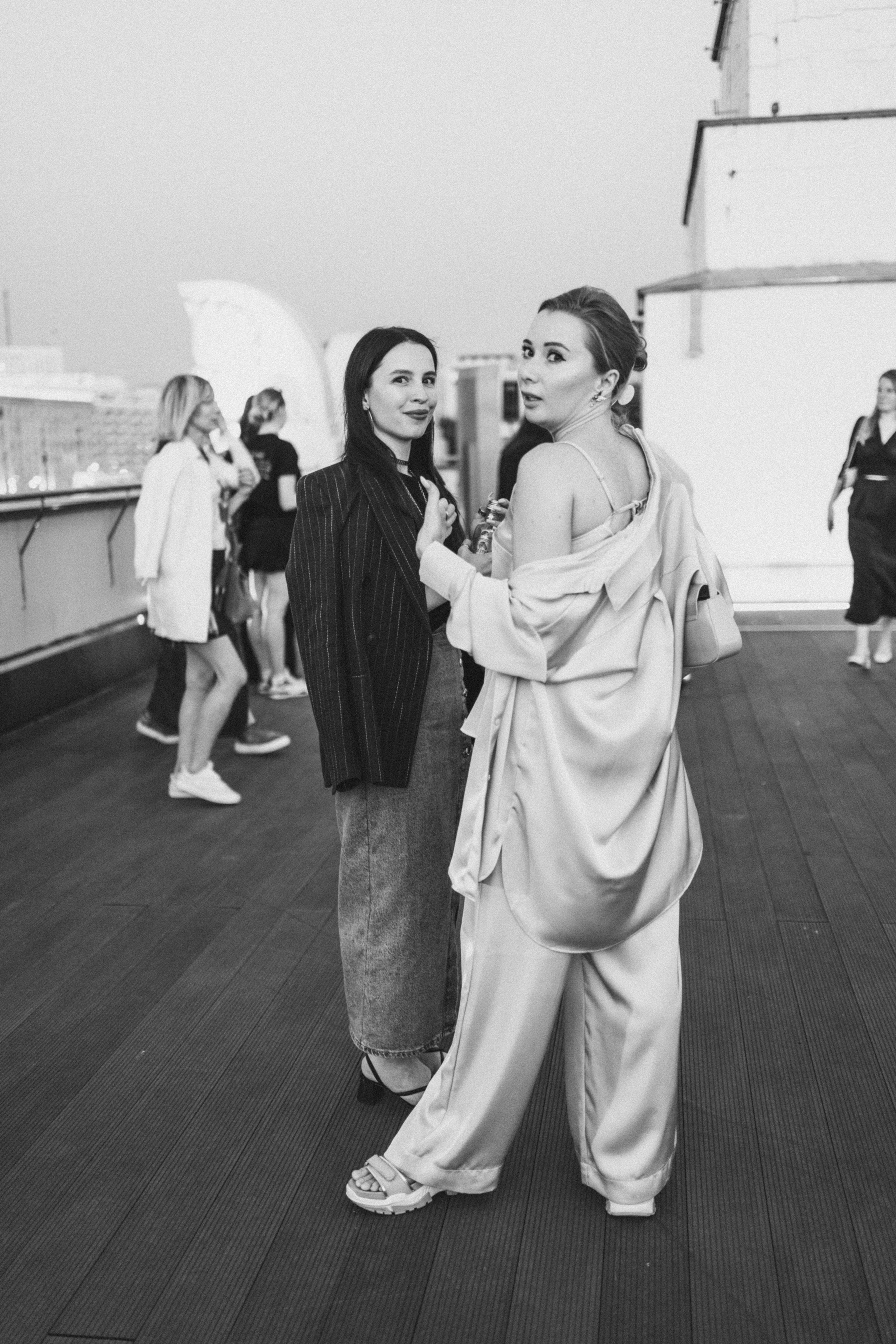 Выставка на крыше Парка Горького. Семейный и детский фотограф и видеограф в Москве, Серпухове и Тарусе Валерия Сорокина