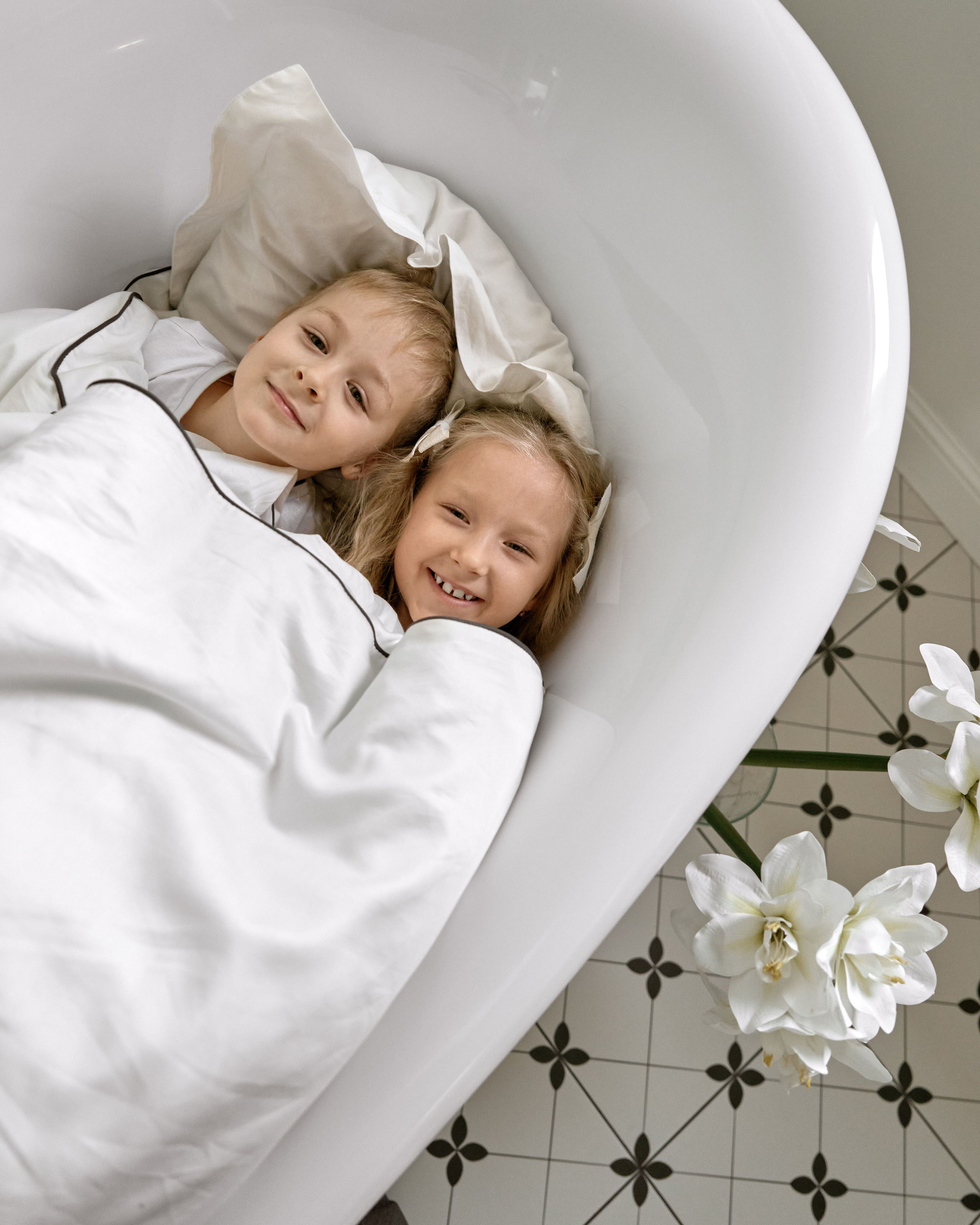 Семейная фотосьемка в фотостудии «Истории» зал «Апартаменты»