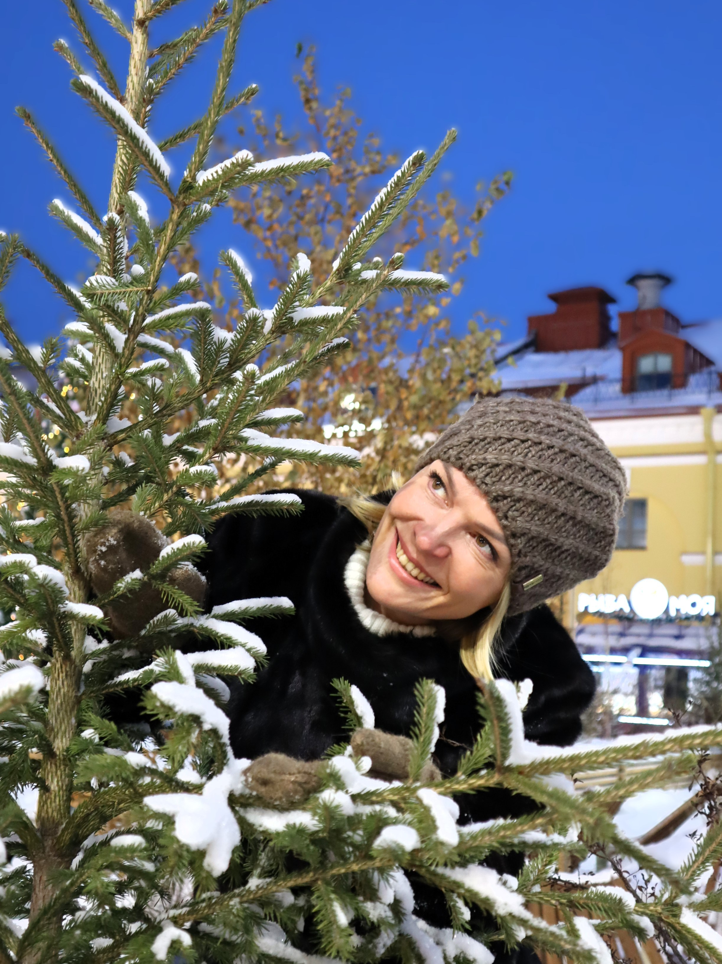 Зимняя фотосессия в Никольских Рядах. Позитивный контент-фотограф в Санкт-Петербурге Мария Устинова