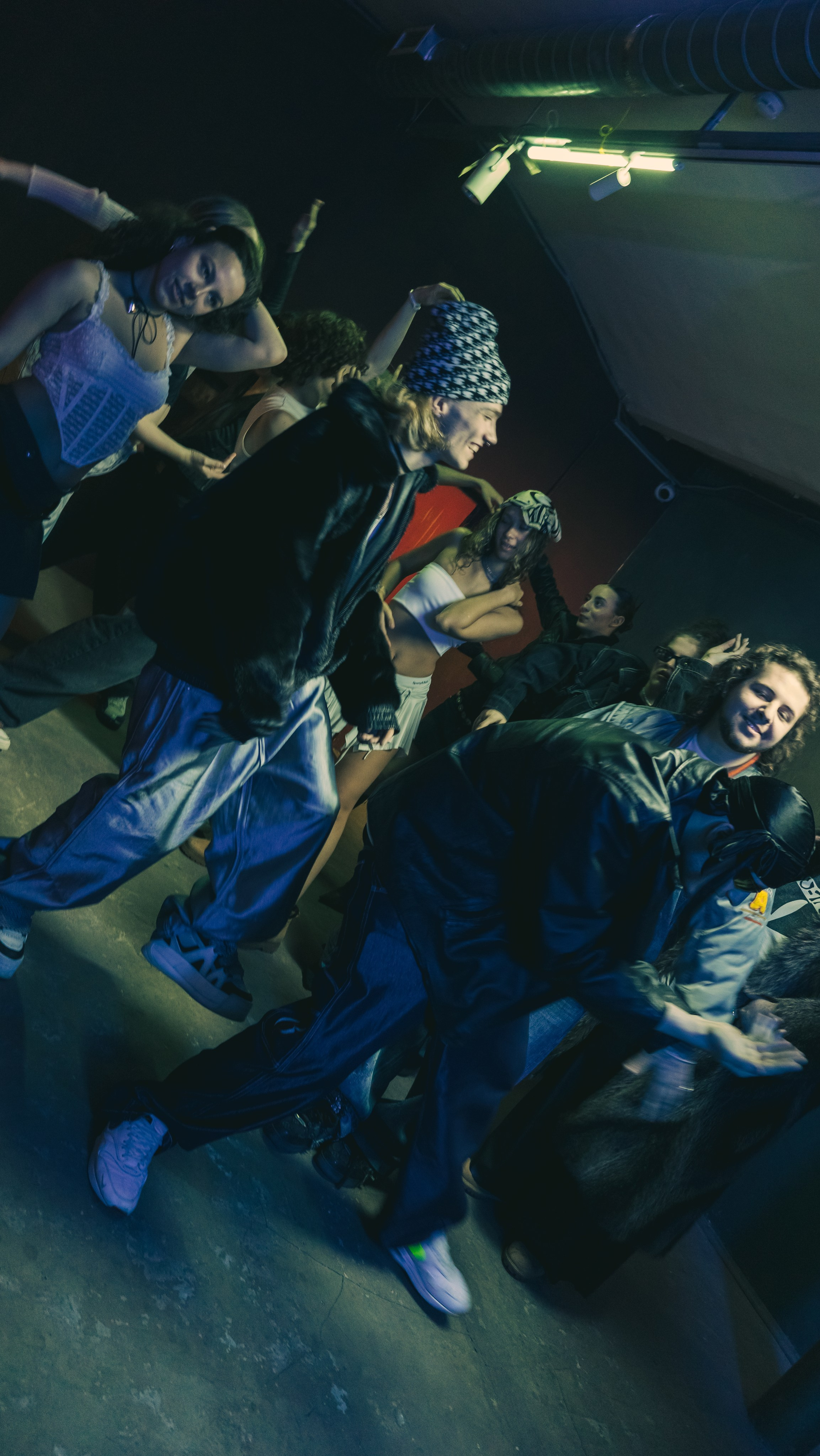 Nkeeei Shilovets Uniqe Wipo. ART фотограф NBIRDIE