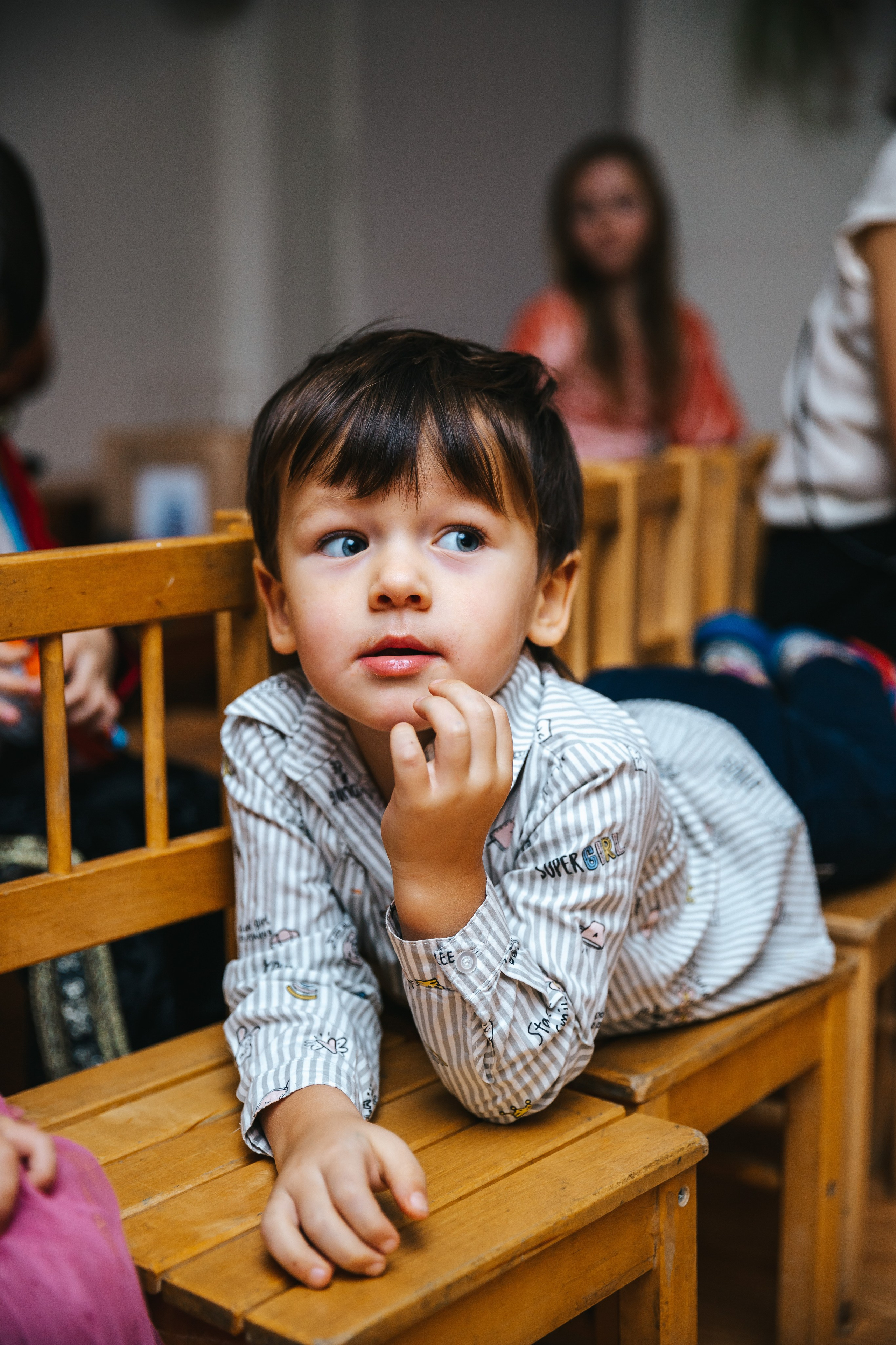 Новогодний утренник в Монтессори-садике. Семейный lifestyle фотограф в Санкт-Петербурге Людмила Пахомова