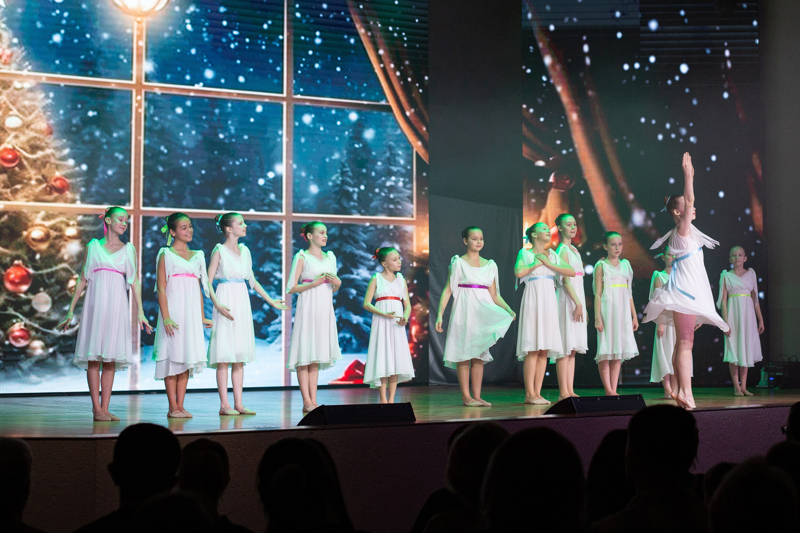 Танцевальный спектакль. Фотограф в Новосибирске Краснова Евгения