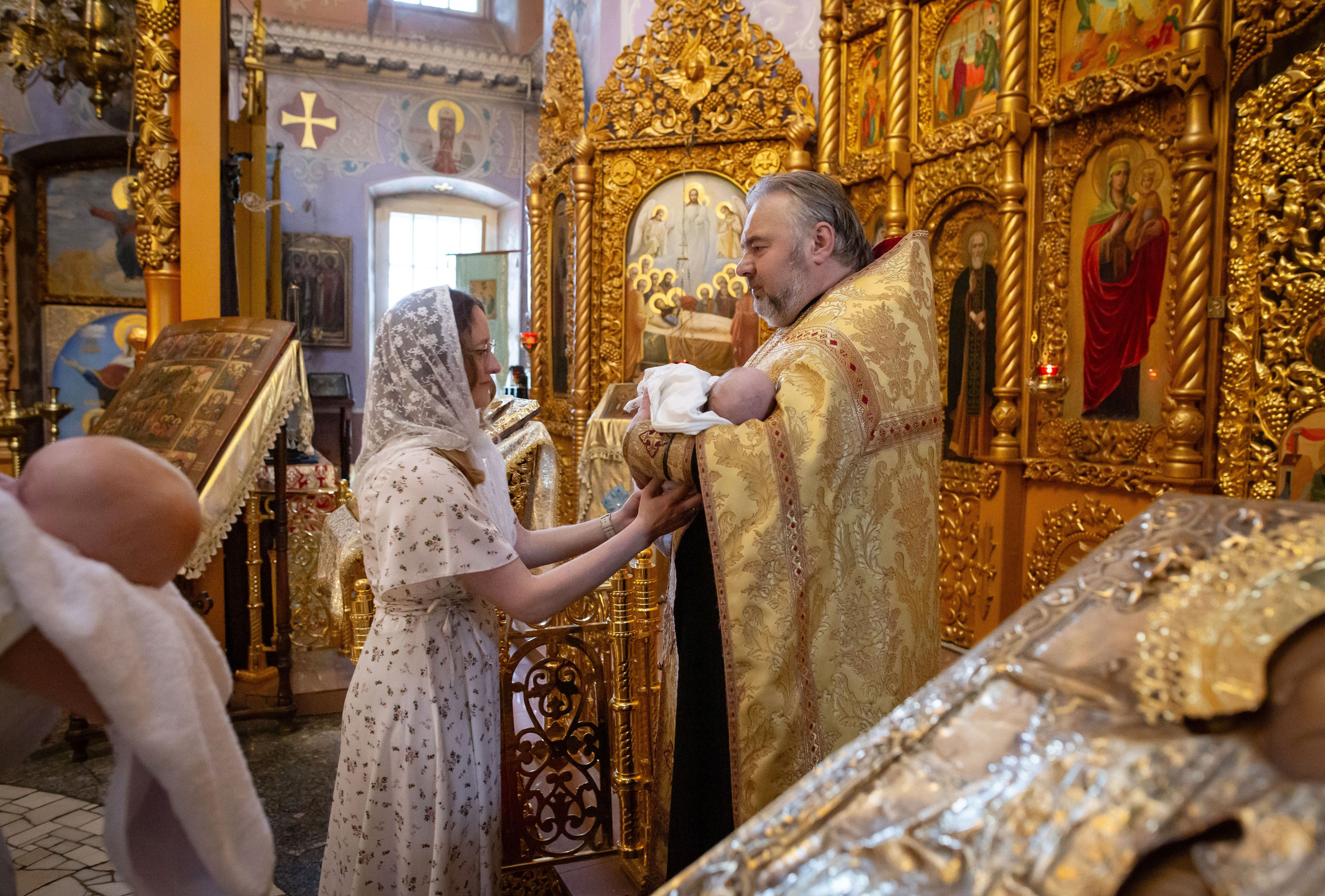 Крещение Амелии. Храм Рождества Христова в с. Михалево. Семейный и детский фотограф Анна Петракова