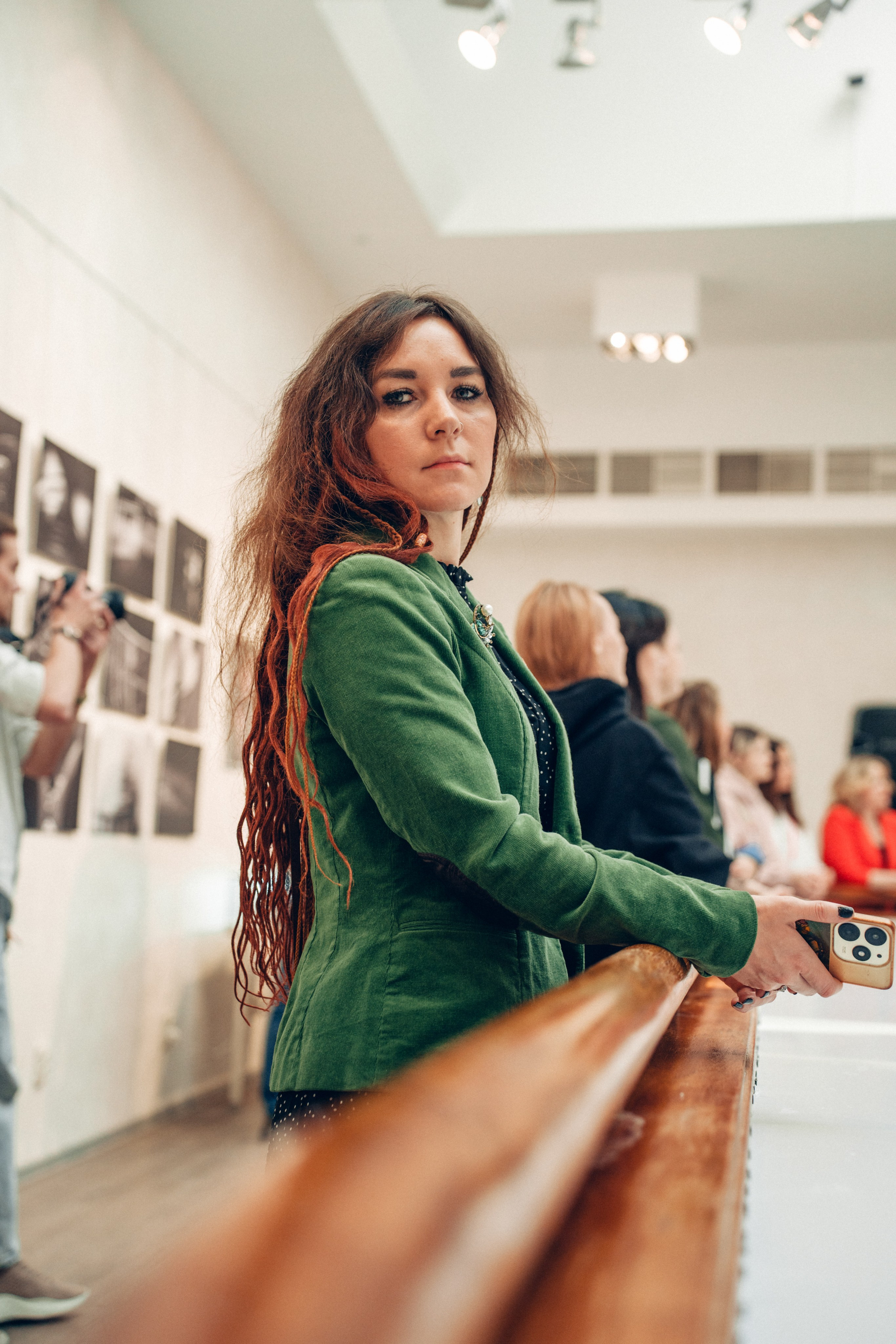 Открытие выставочного проекта «Я + Искусство = ЮГРА». Лайфстайл фотограф в Ханты-Мансийске Мария Шишкина